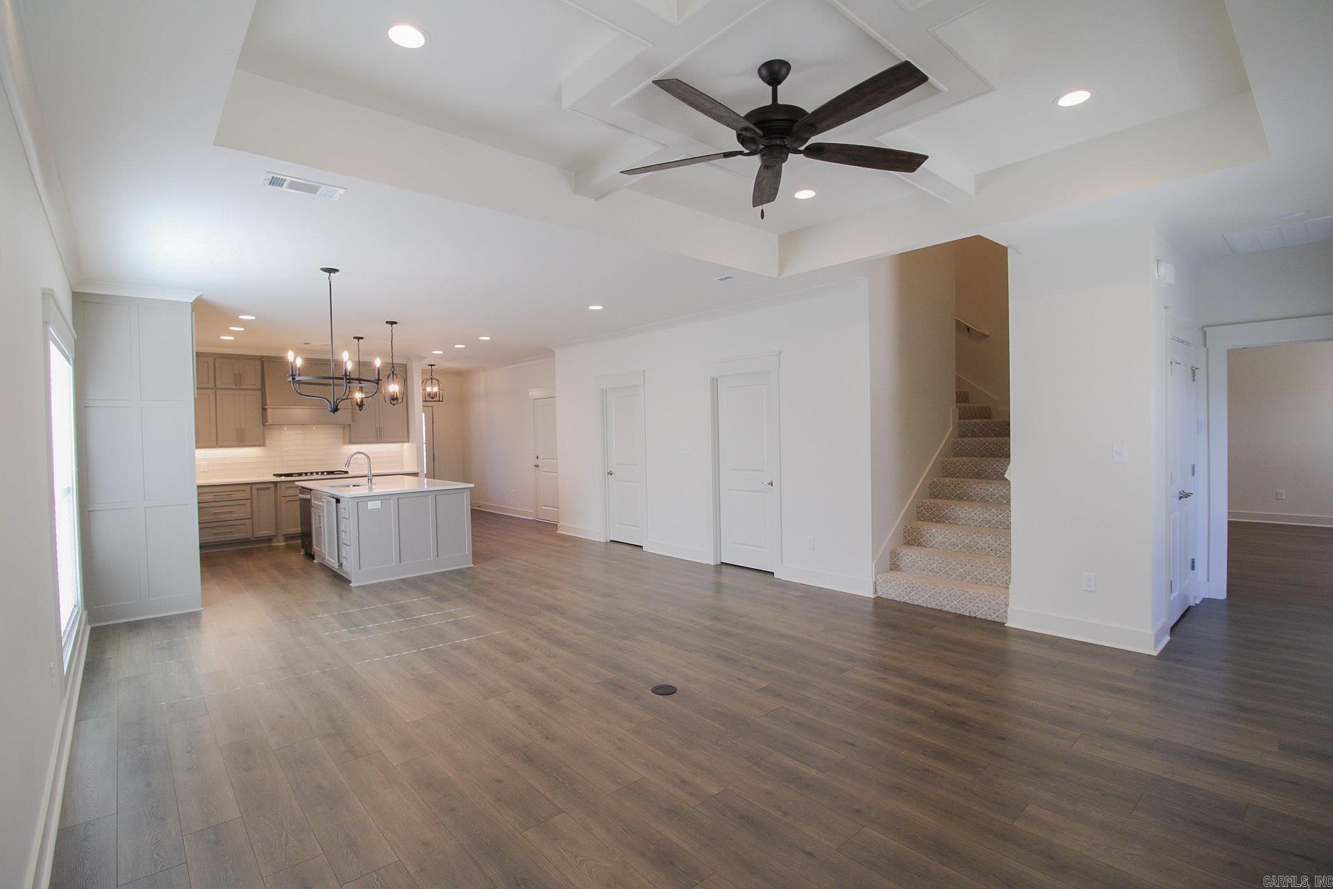 IVY PLACE - Residential