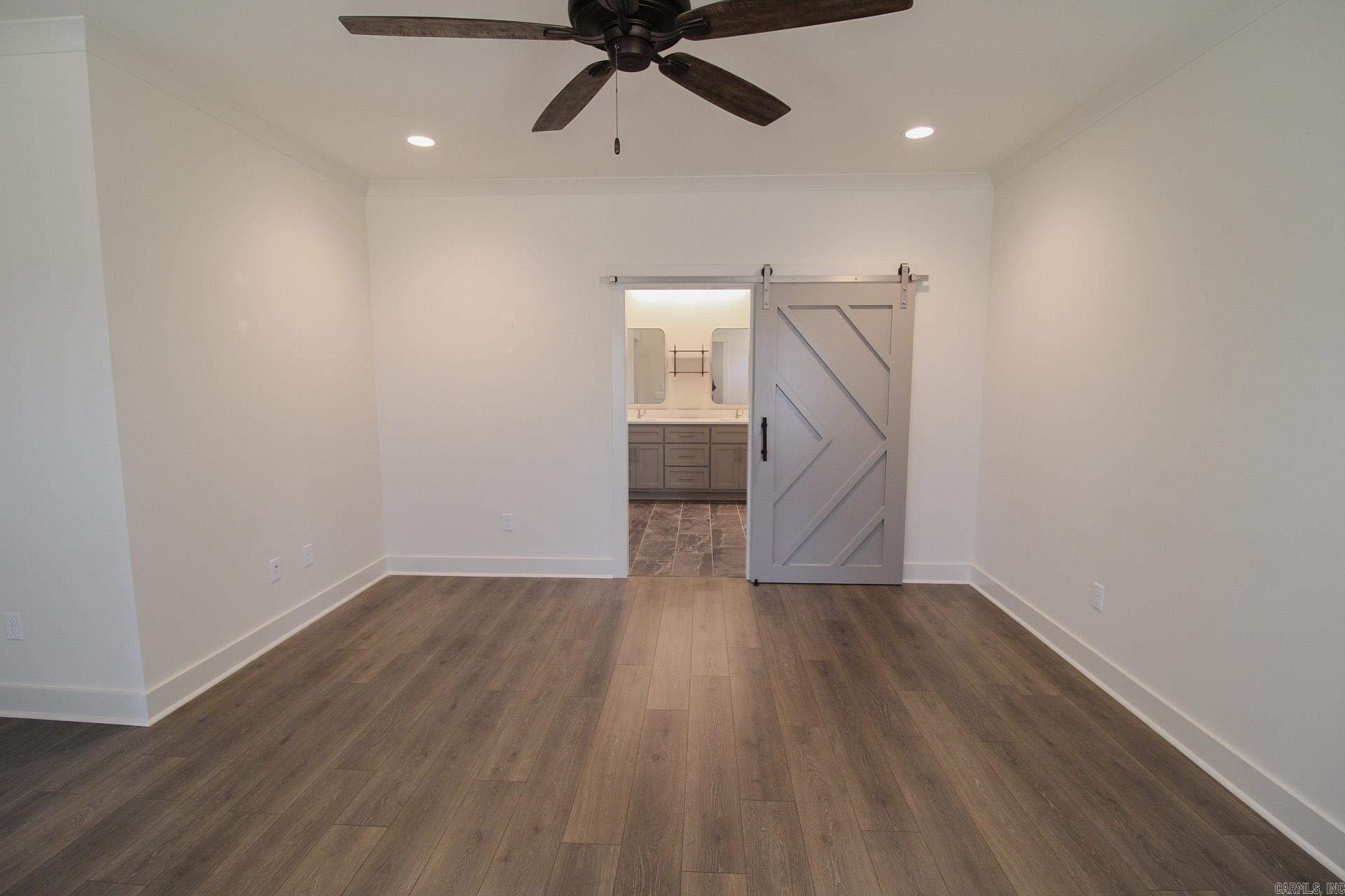 IVY PLACE - Residential