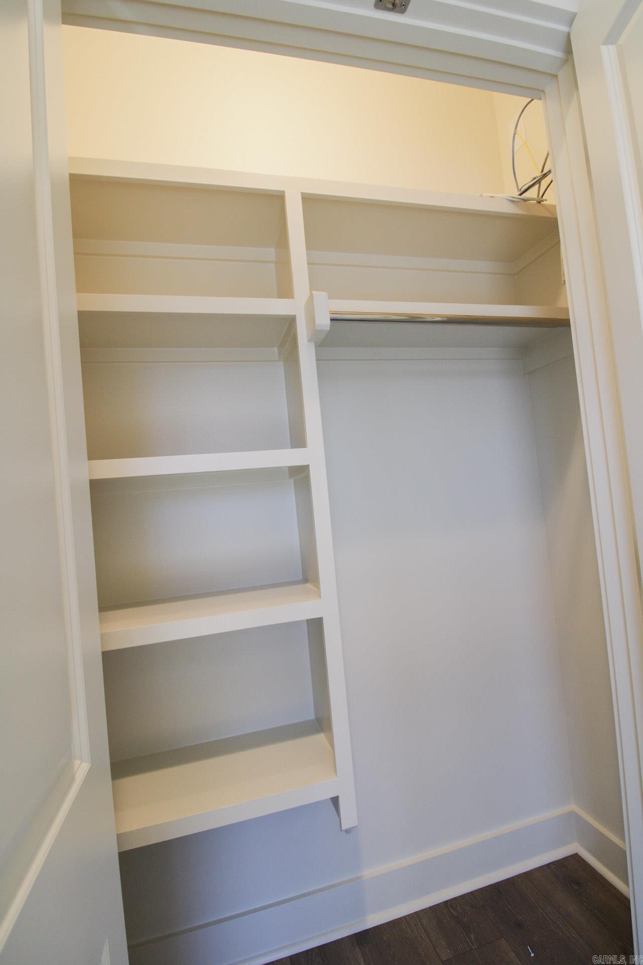 IVY PLACE - Residential