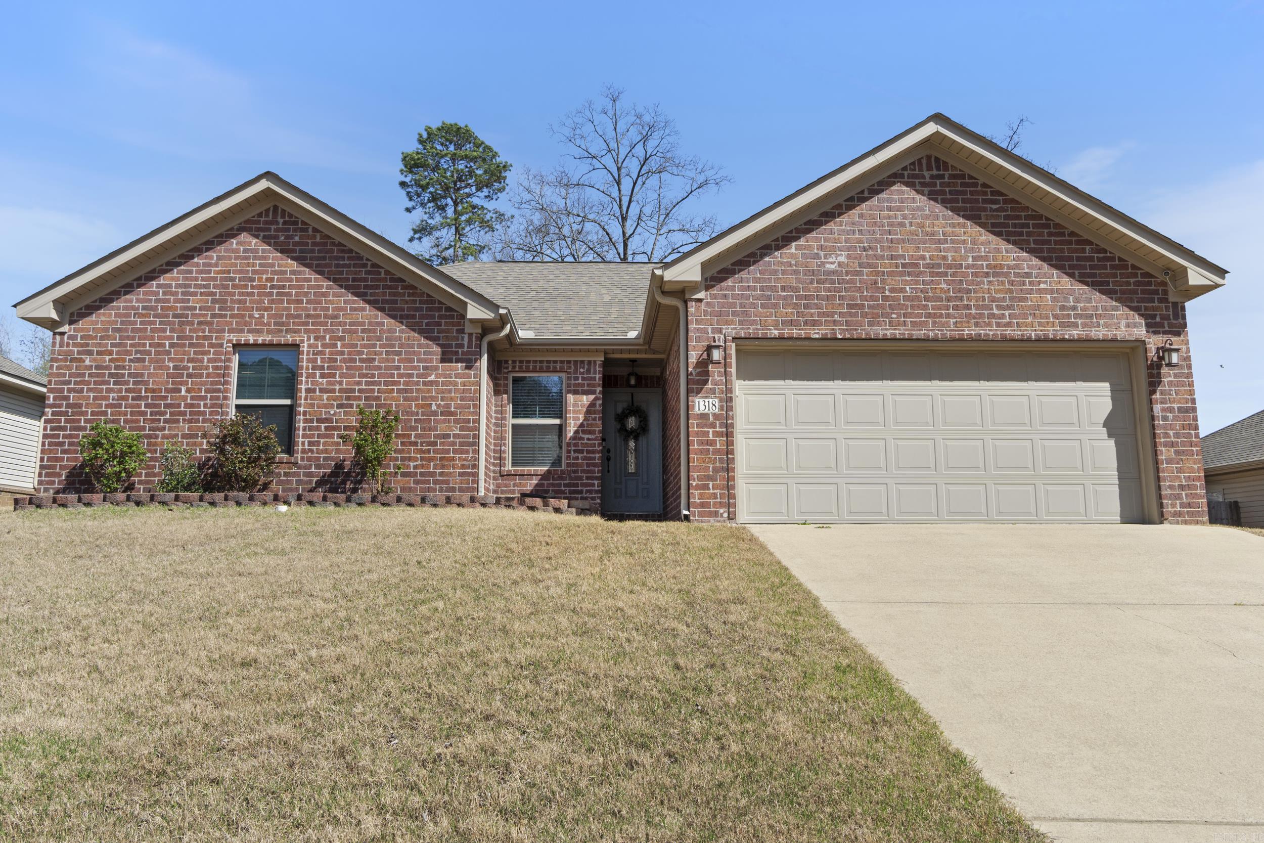 CARMICHAEL ESTATES - Residential