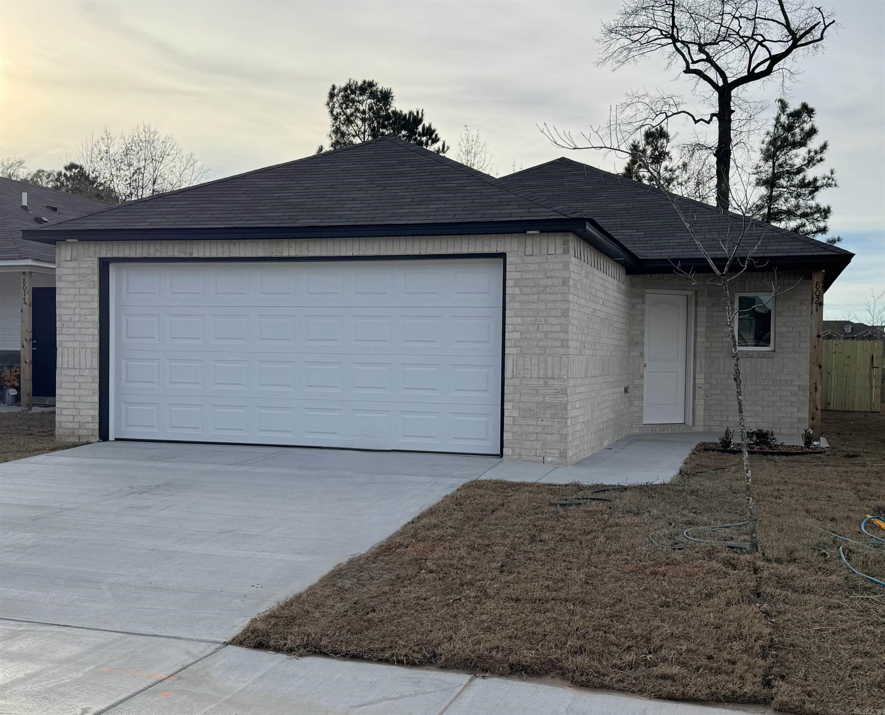 COUNTRY CLUB OF ARK THE - Residential