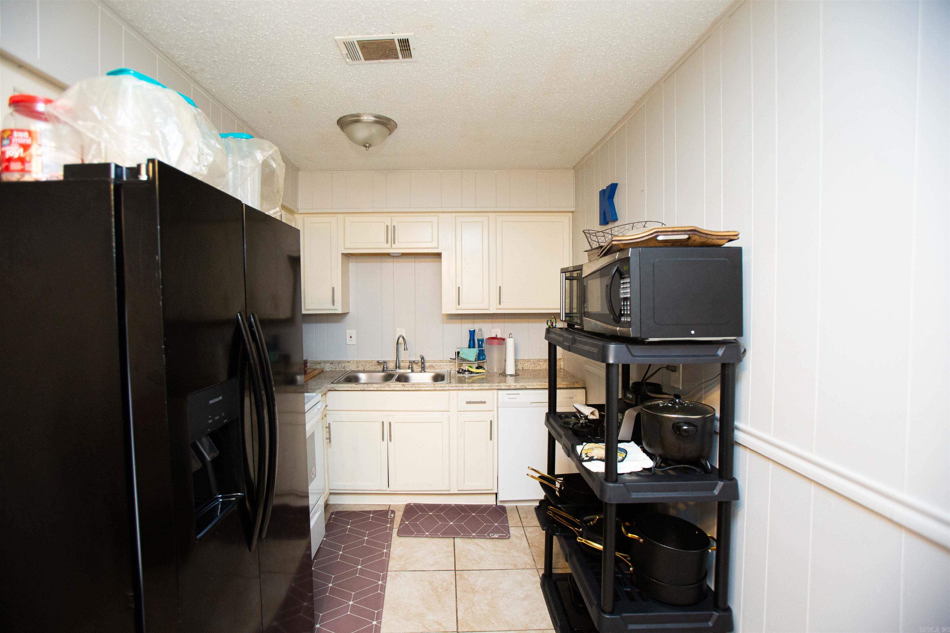 Mystery Manor - Residential Income