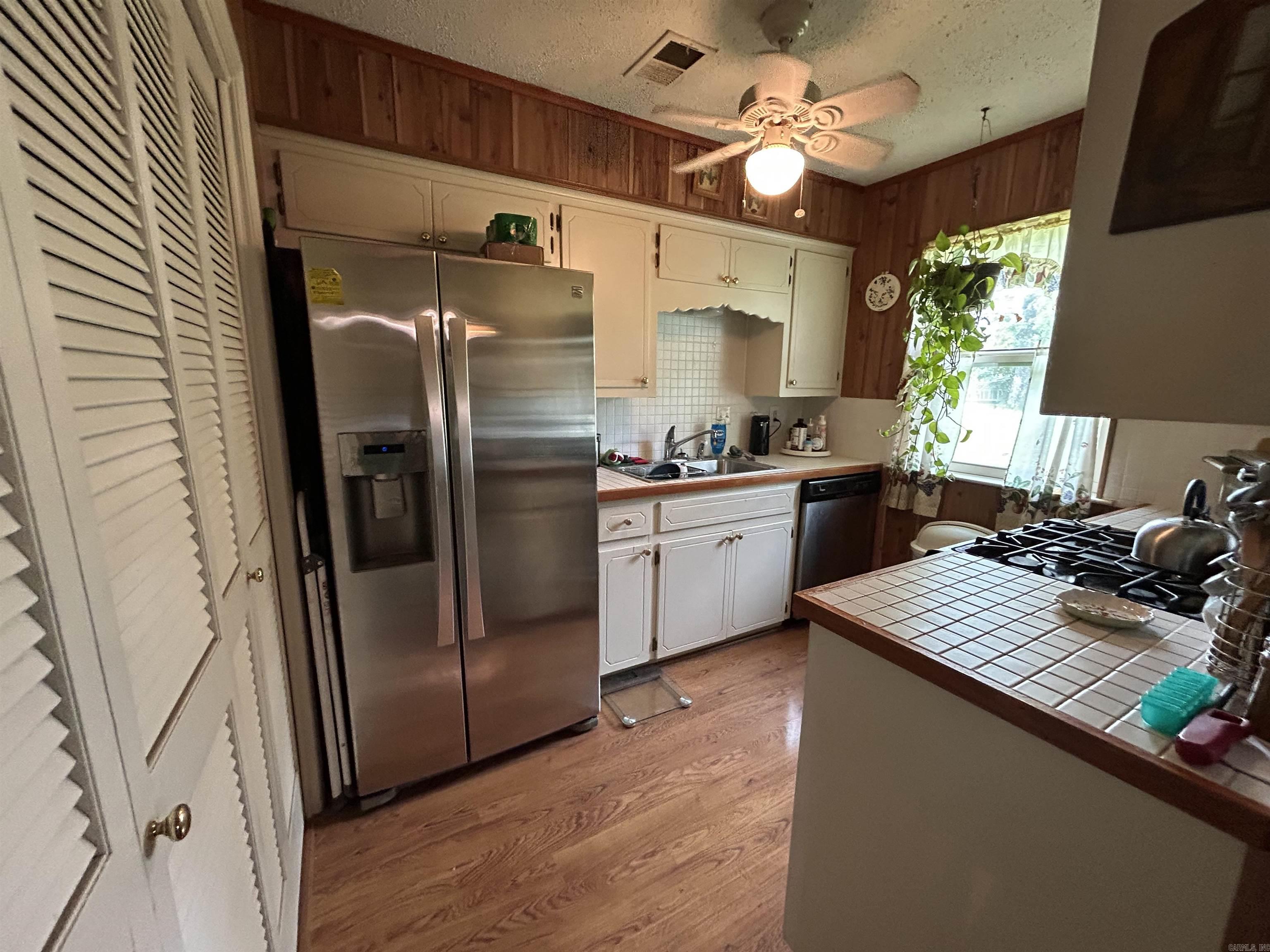 GREEN HILLS - Residential