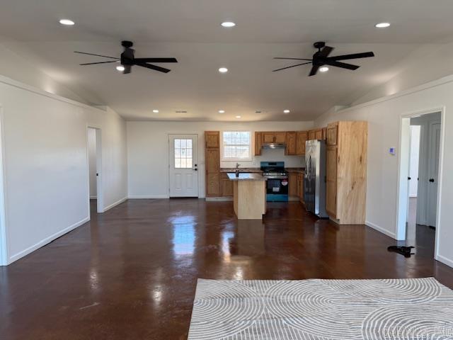 REYNO FERRY - Residential