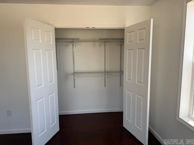 REYNO FERRY - Residential