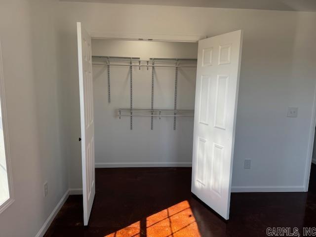 REYNO FERRY - Residential