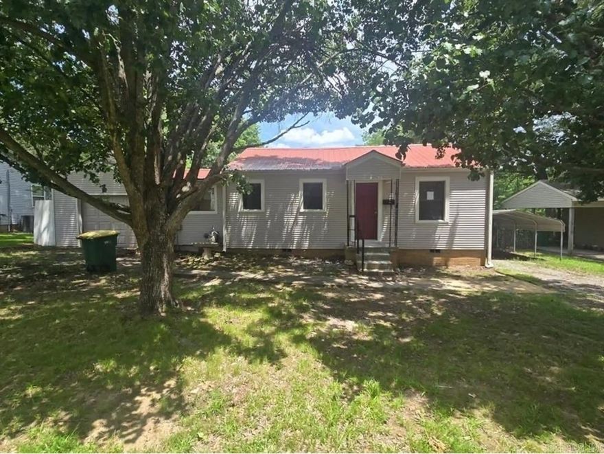 This Updated 3 bedroom, 2 bathroom home is a must see. Offers a spacious backyard that is perfect for entertaining friends and family