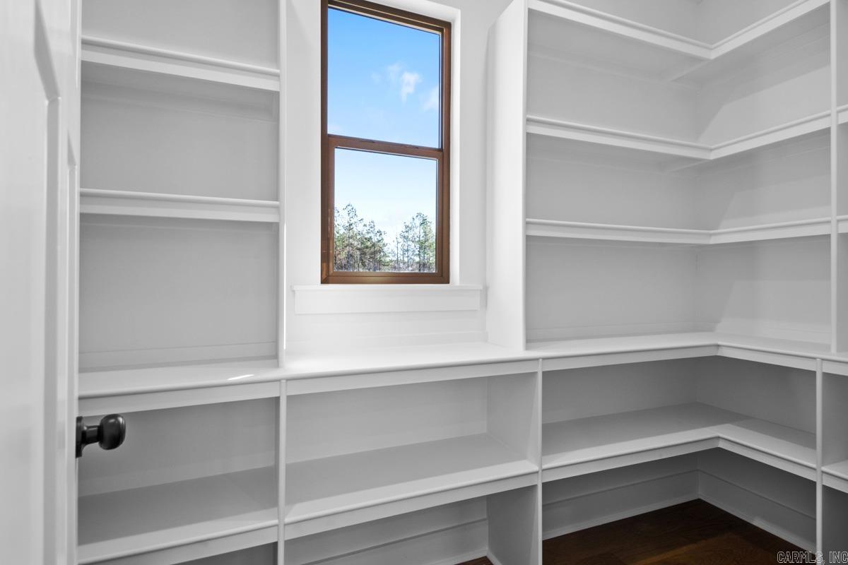 JACOB CREEK - Residential