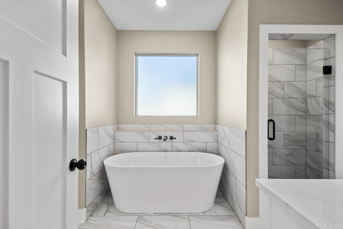 JACOB CREEK - Residential