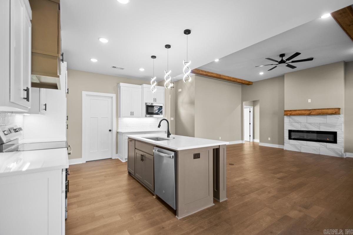 JACOB CREEK - Residential