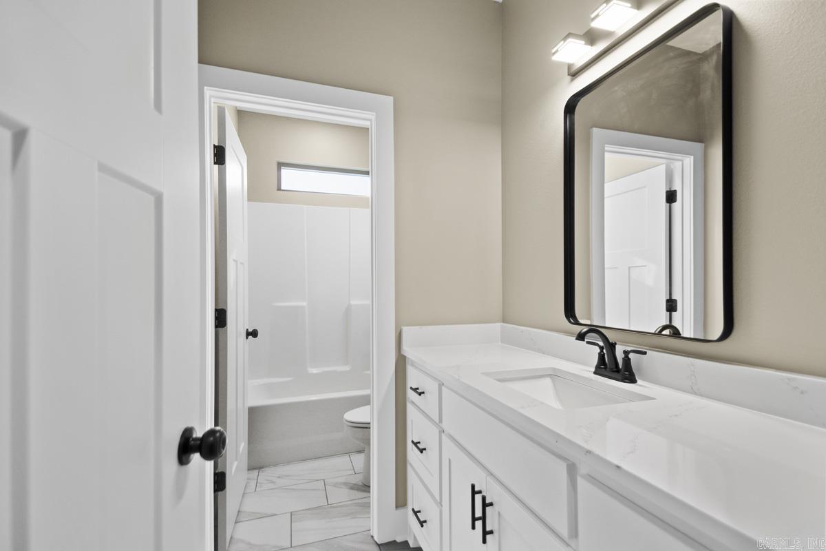 JACOB CREEK - Residential