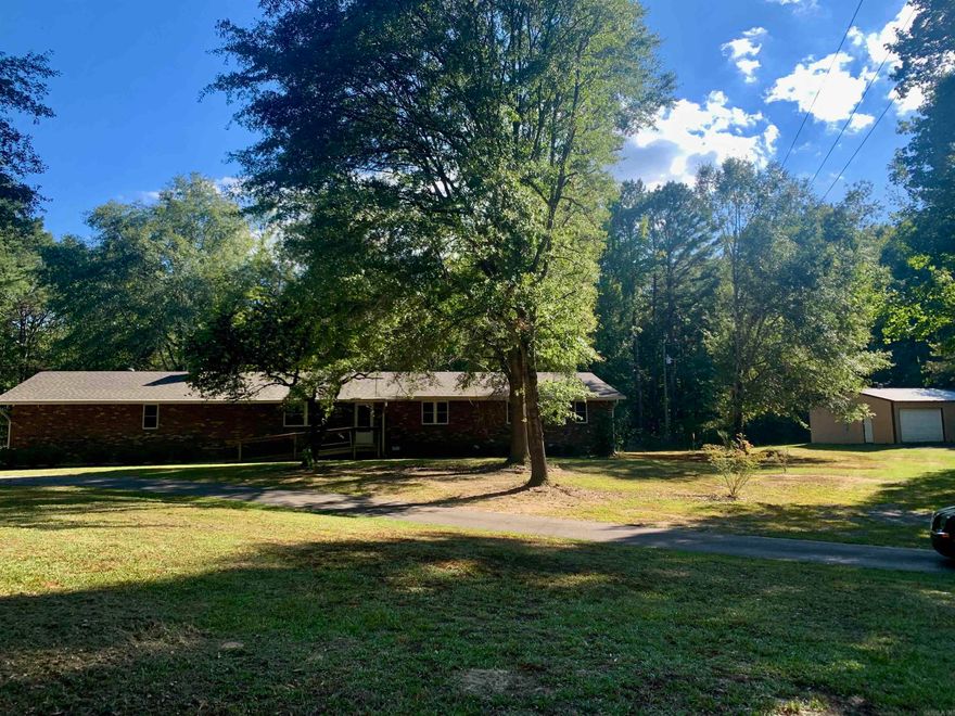 OUT OF CITY LIMITS**NO RESTRICTIONS**Move in ready**Low maintenance 4 beds/2 bath Brick Home**30x40 Shop with own Electric Meter**all on 9 +/- ac** HVAC 2023/24**WINDOWS 2022**Roof 2025**updated plumbing & electrical**New Flooring & paint throughout**Granit Kitchen & Bath Countertops**close to Little Rock, Bryant & Alexander**Plenty of room to Play**East End & Sheridan School District**Give us a call!!!**