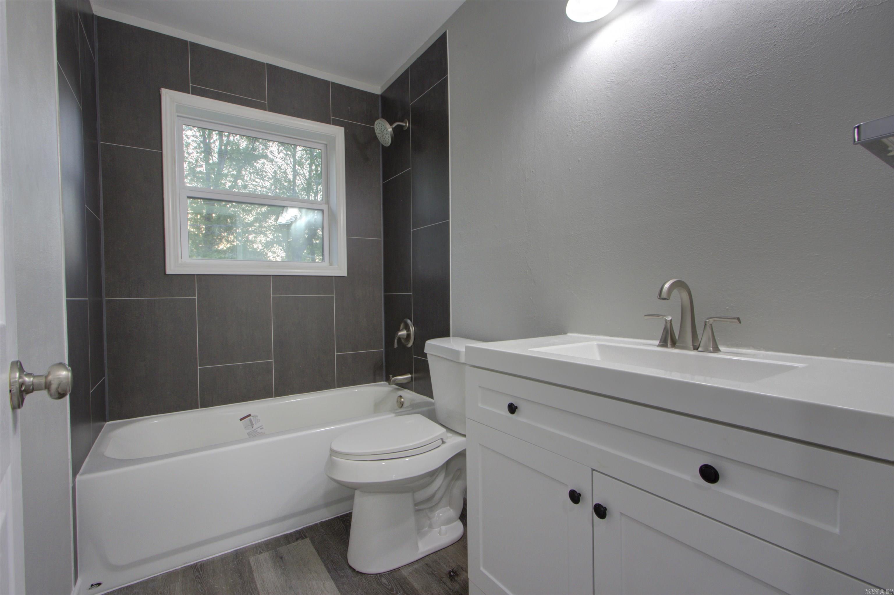 FOREST PARK - Residential