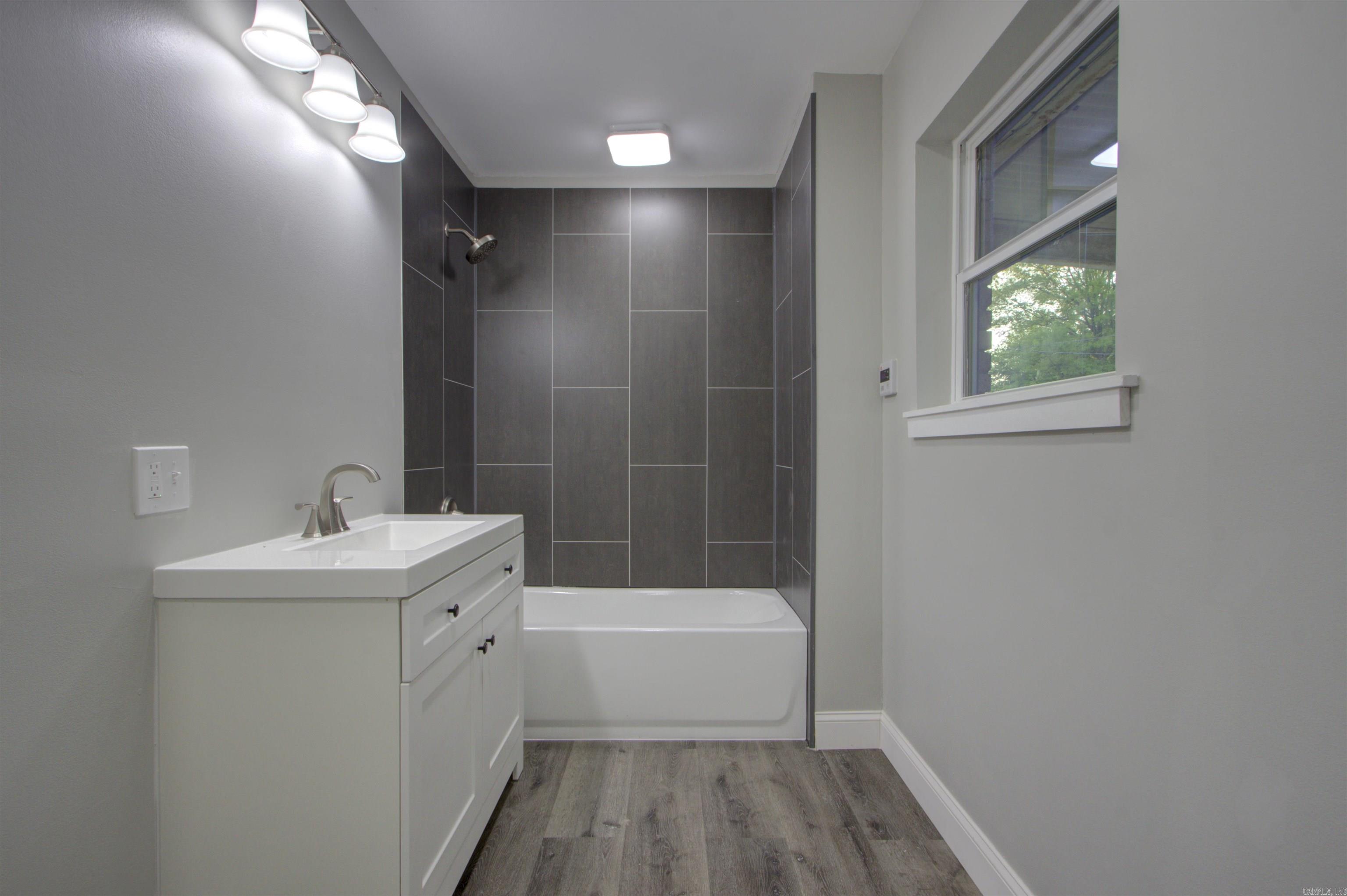 FOREST PARK - Residential