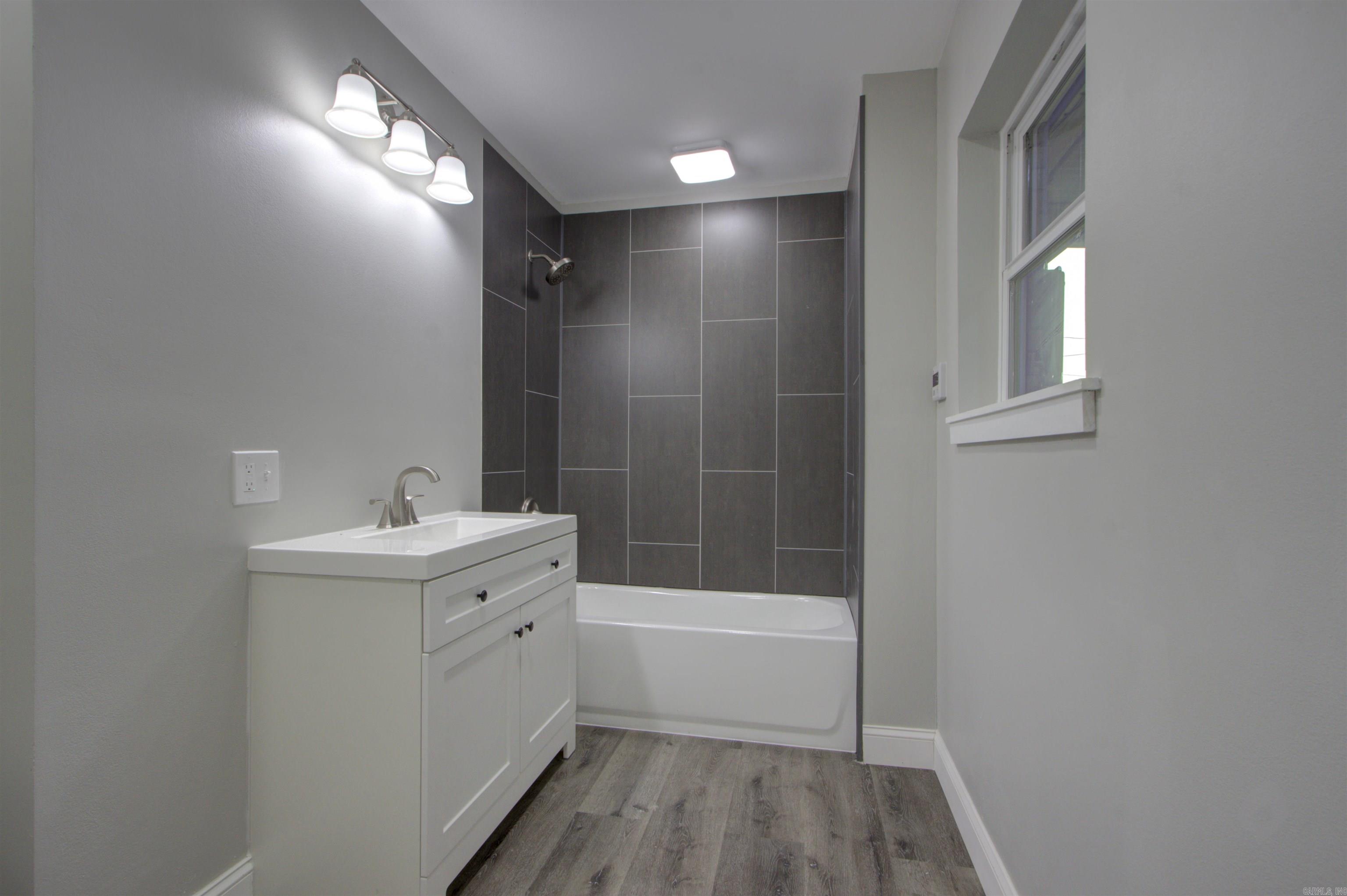 FOREST PARK - Residential