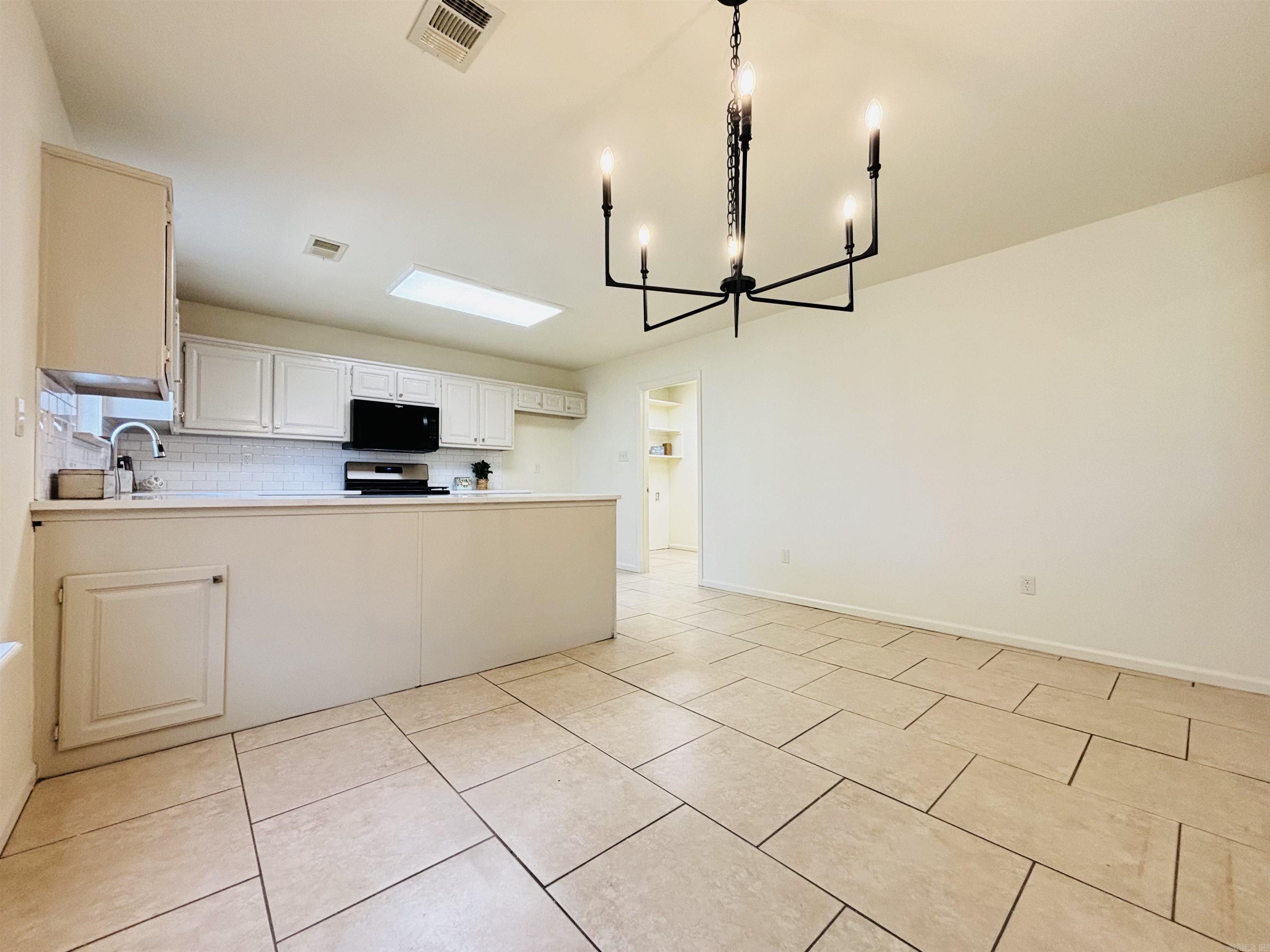 HARTFORD HILLS - Residential