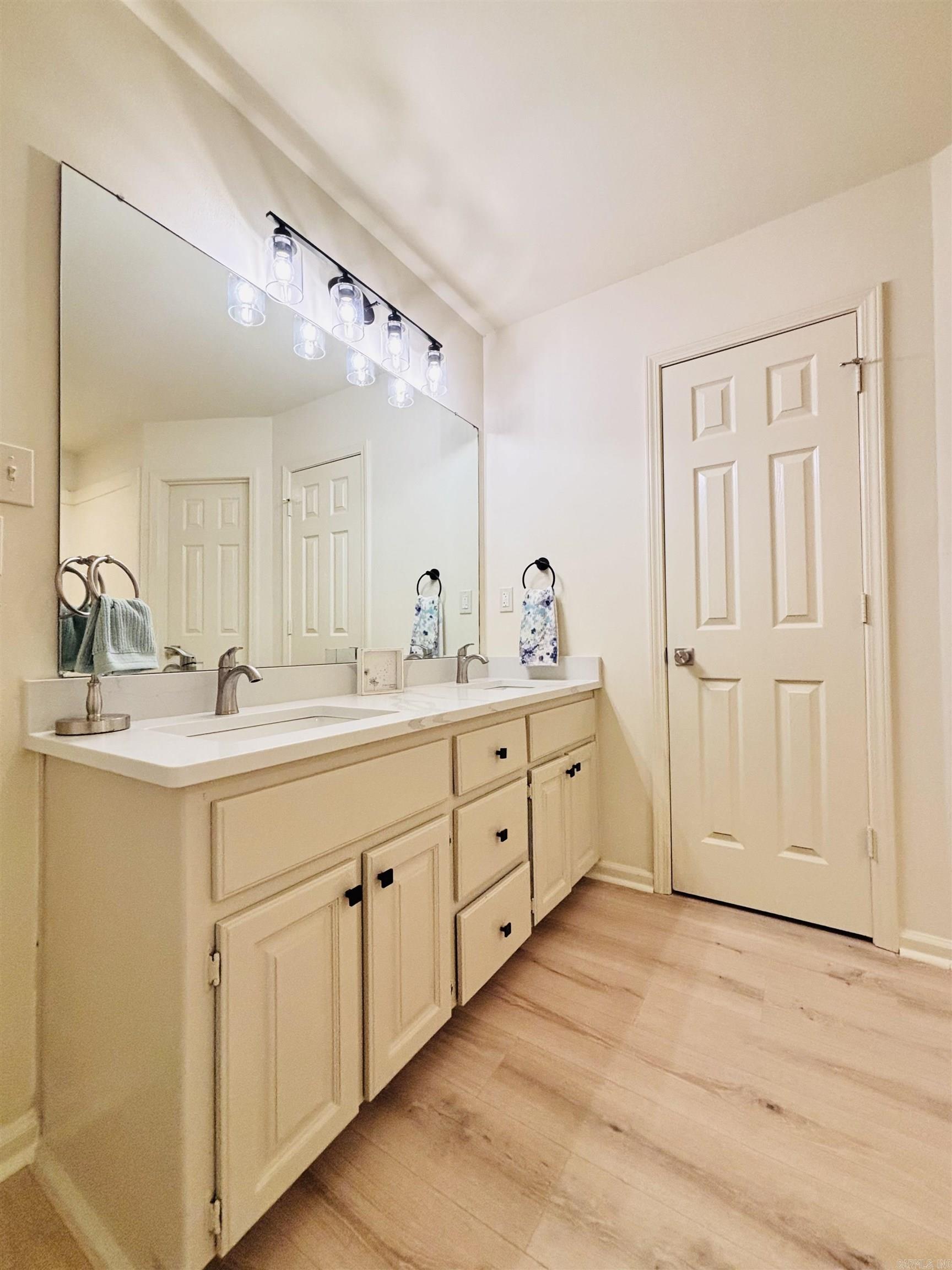 HARTFORD HILLS - Residential