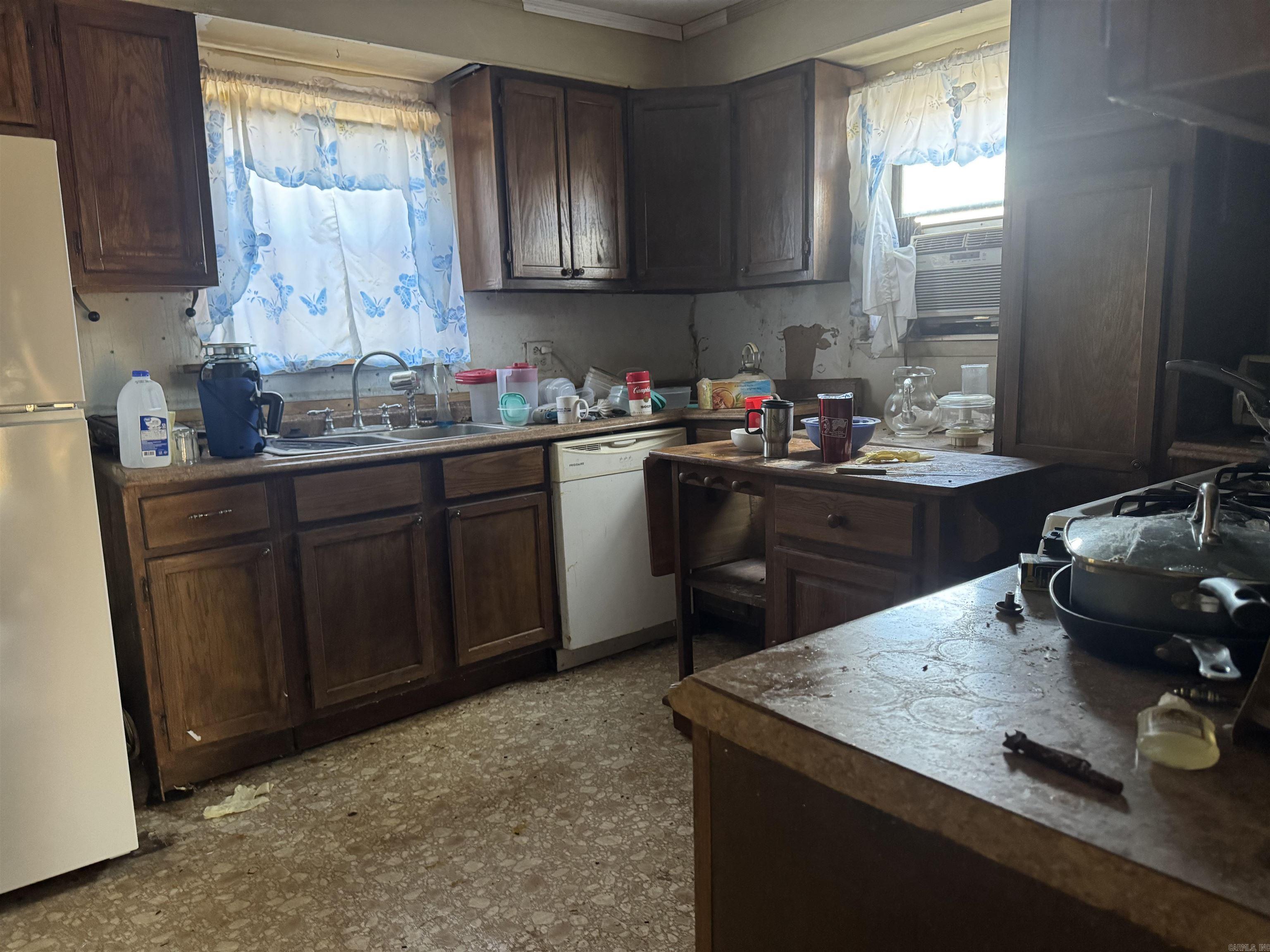 LAKE FARM - Residential