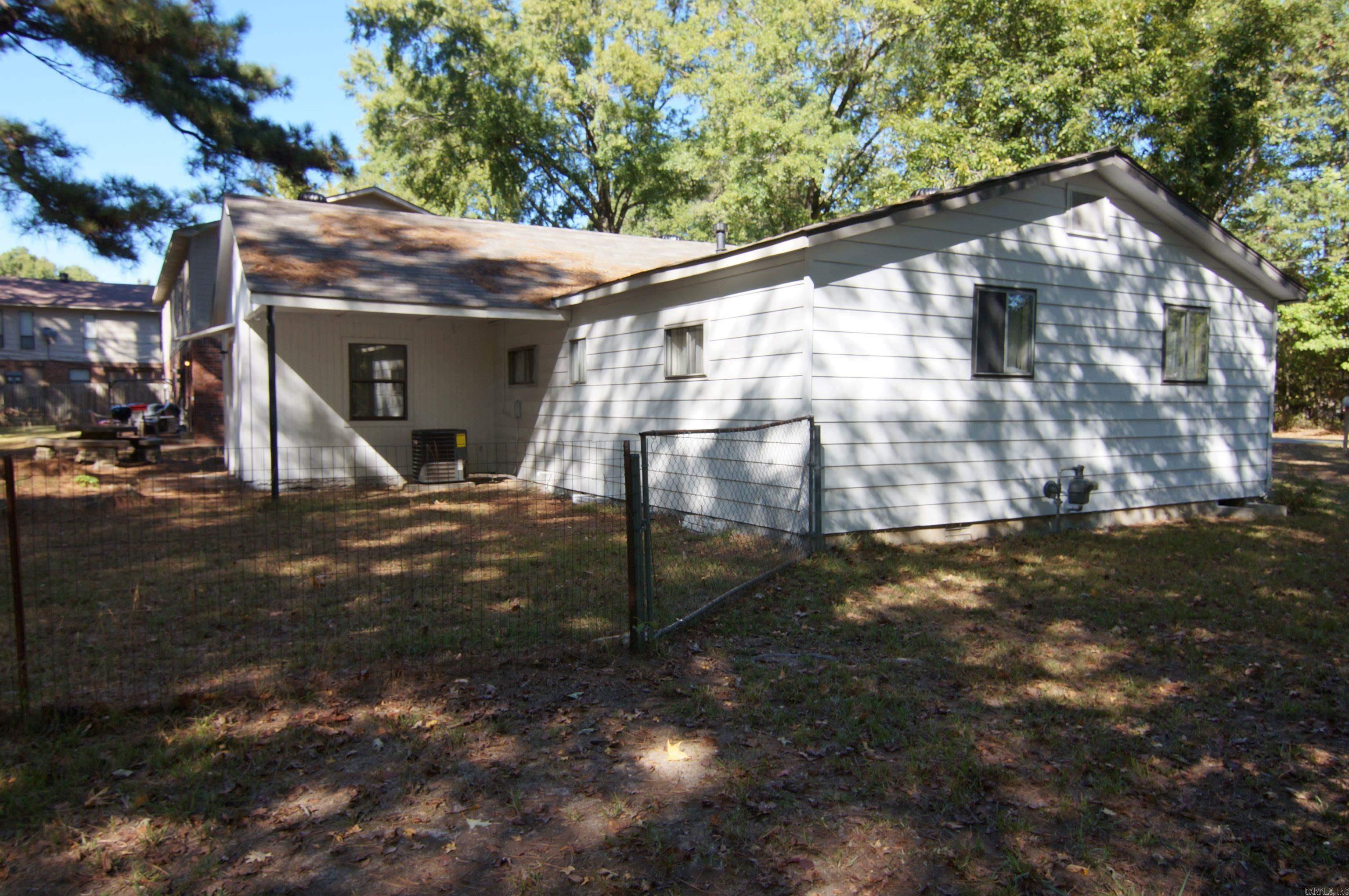 BOMBER BASE - Residential