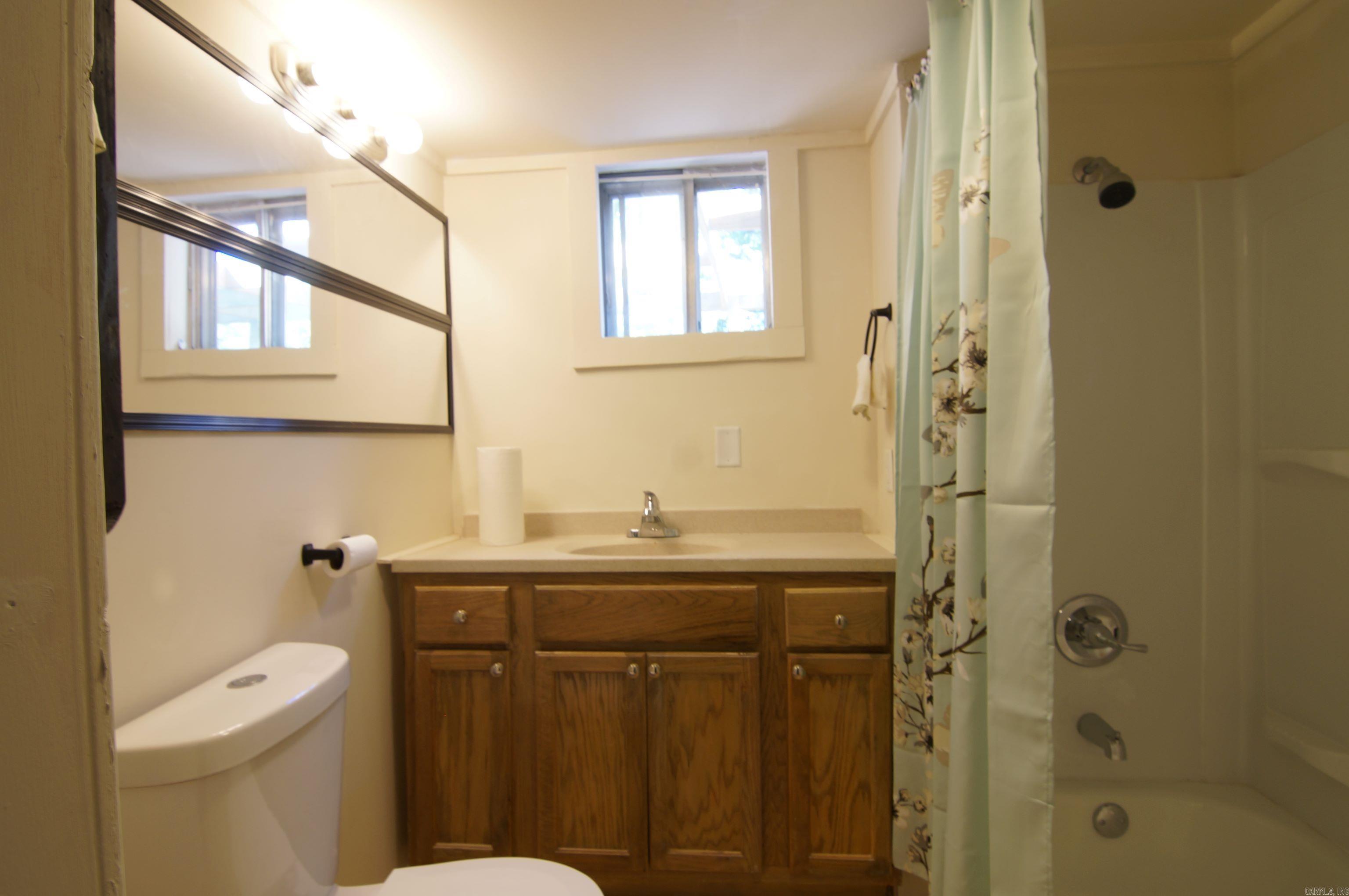 BOMBER BASE - Residential