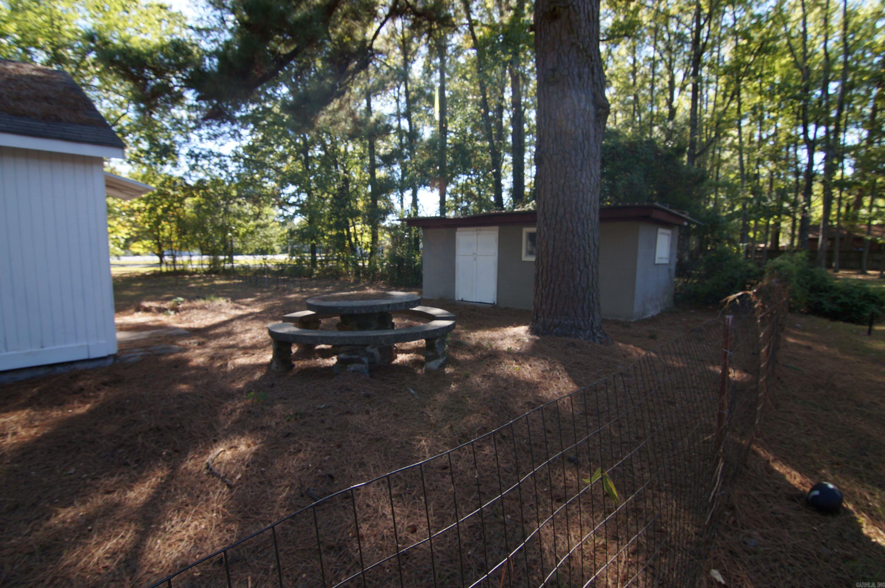 BOMBER BASE - Residential