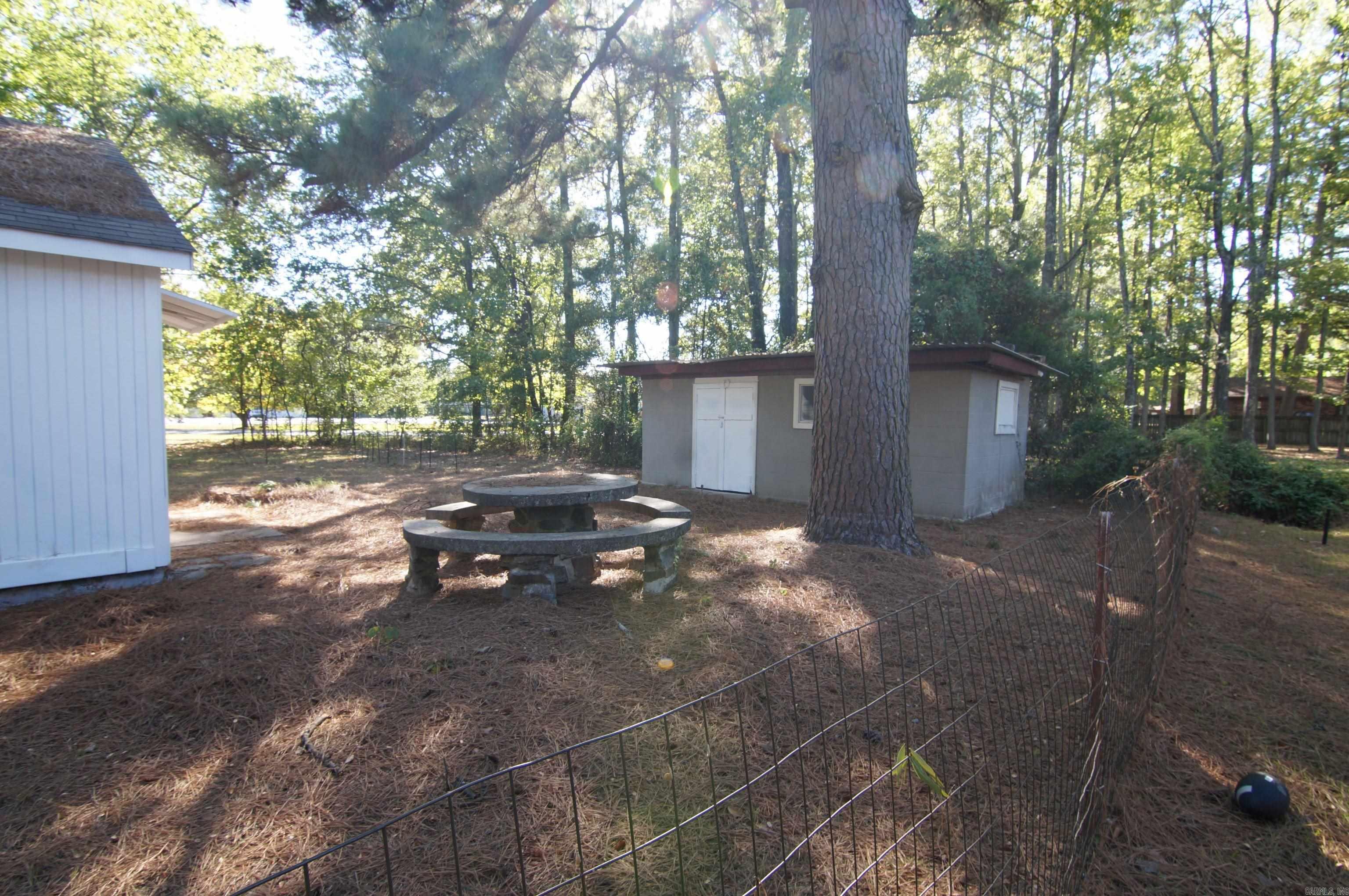 BOMBER BASE - Residential