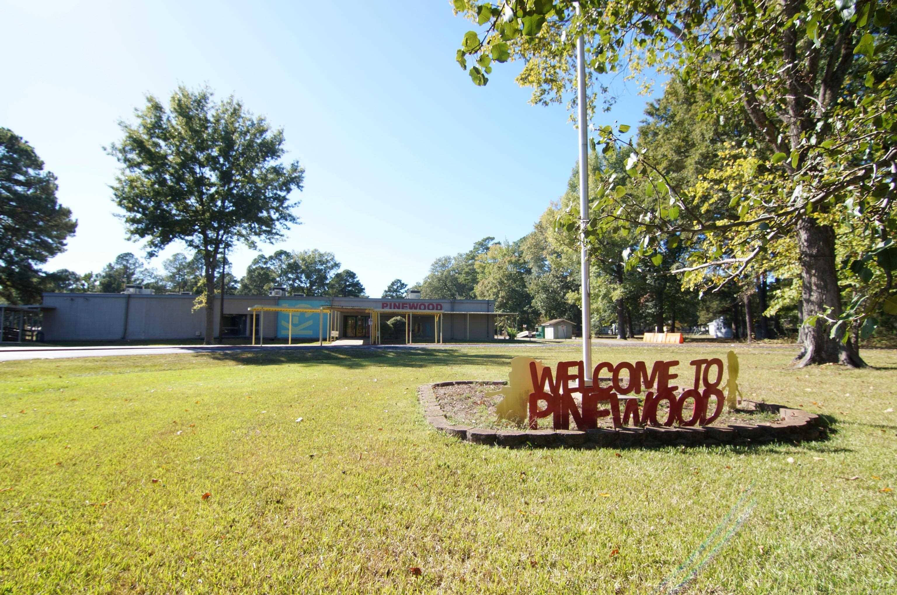 BOMBER BASE - Residential
