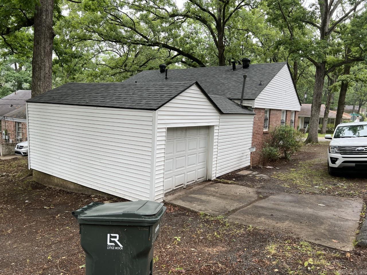 Cherry & Cox - Residential Lease