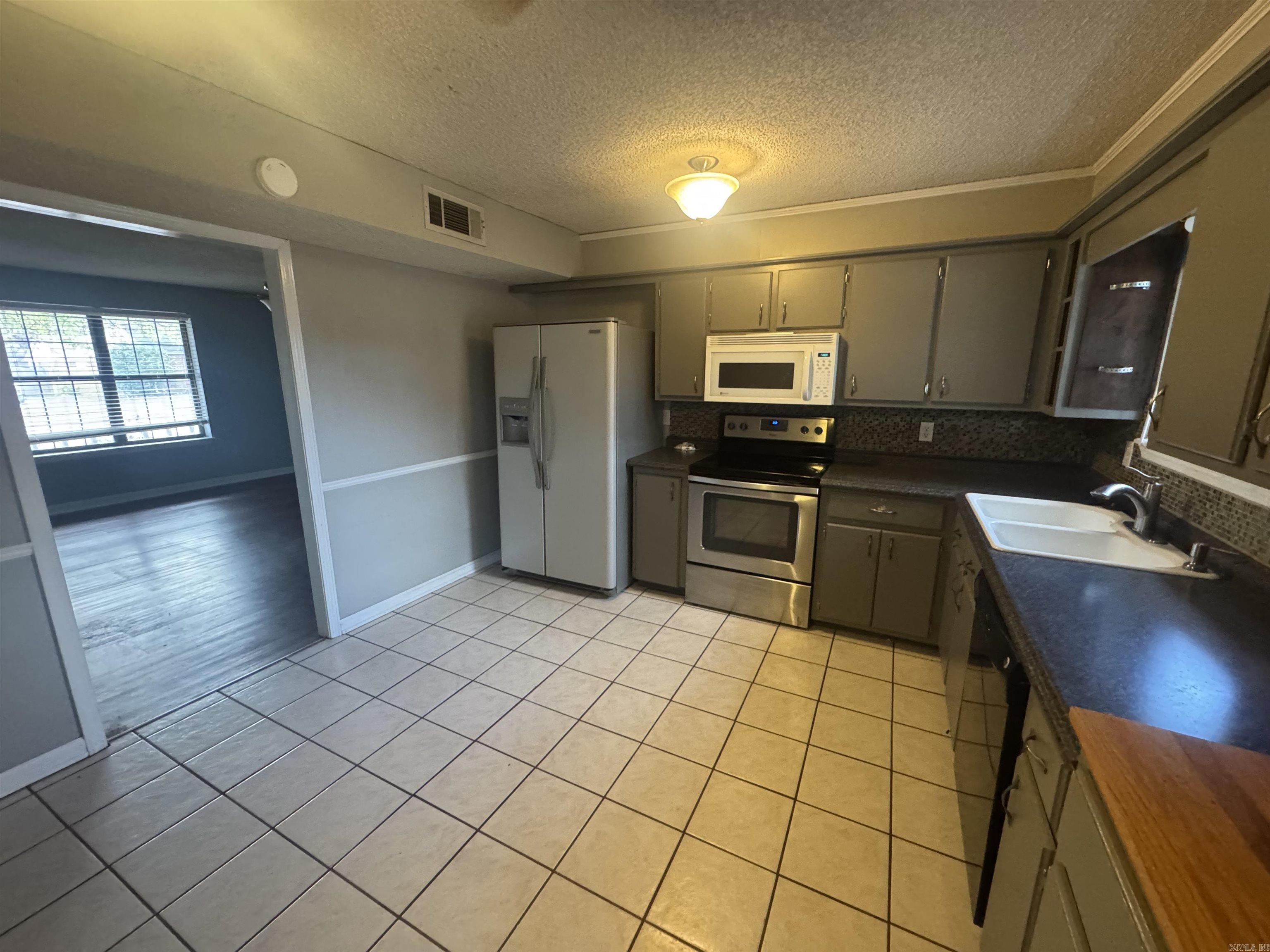 NORTHFIELD - Residential