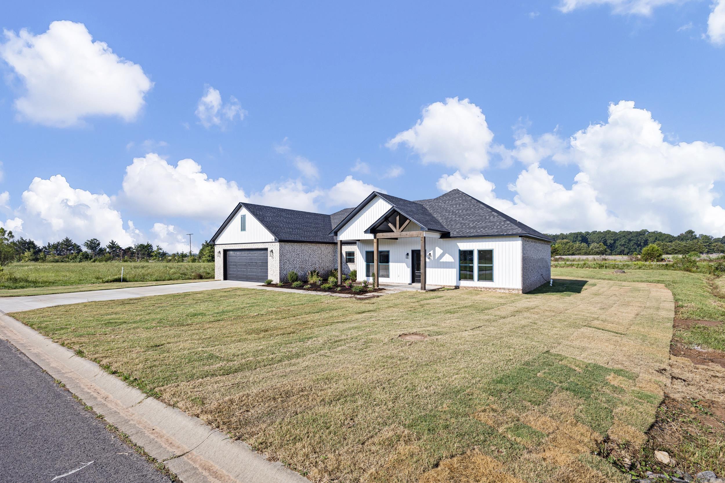 SUNSET LANDING - Residential