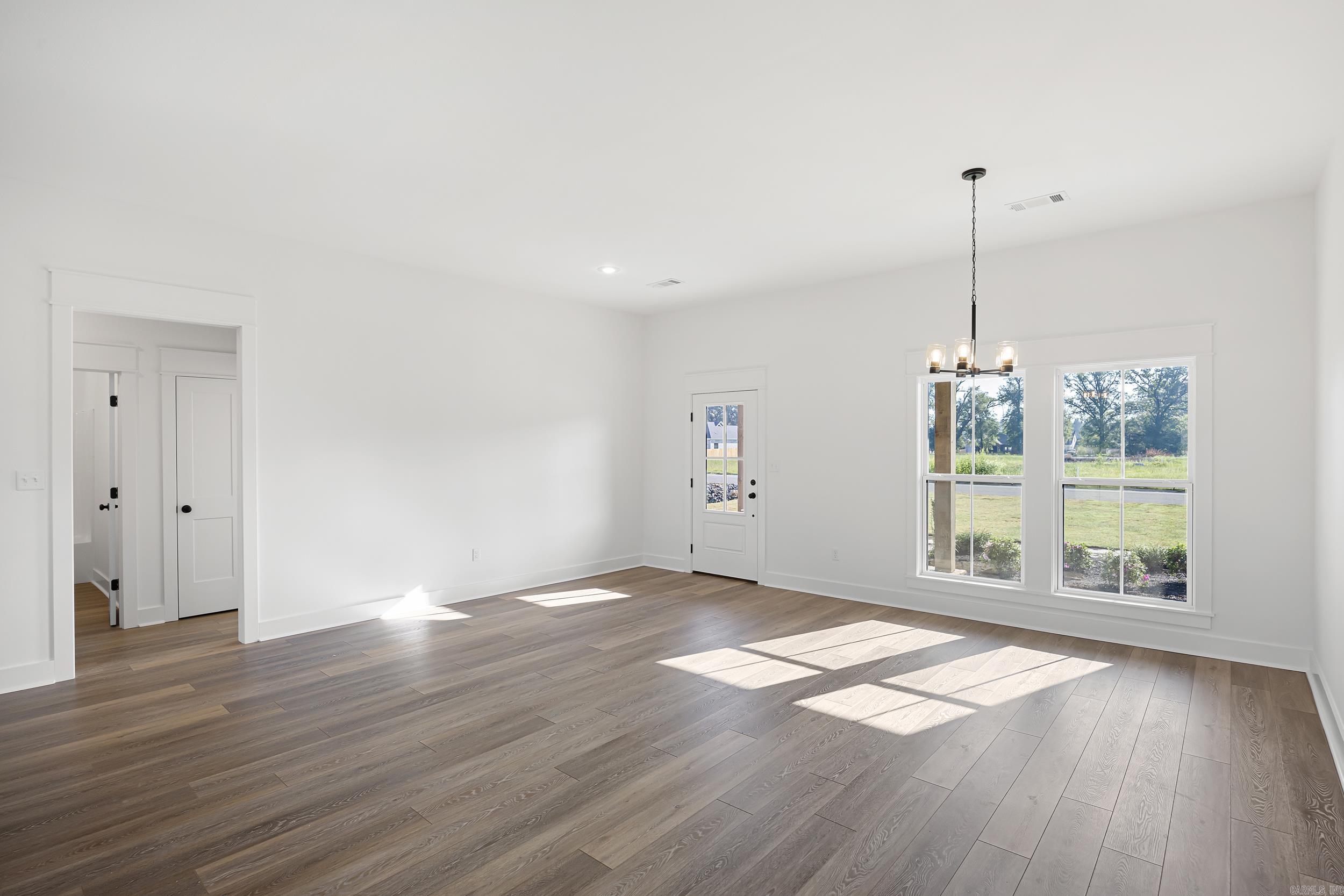 SUNSET LANDING - Residential