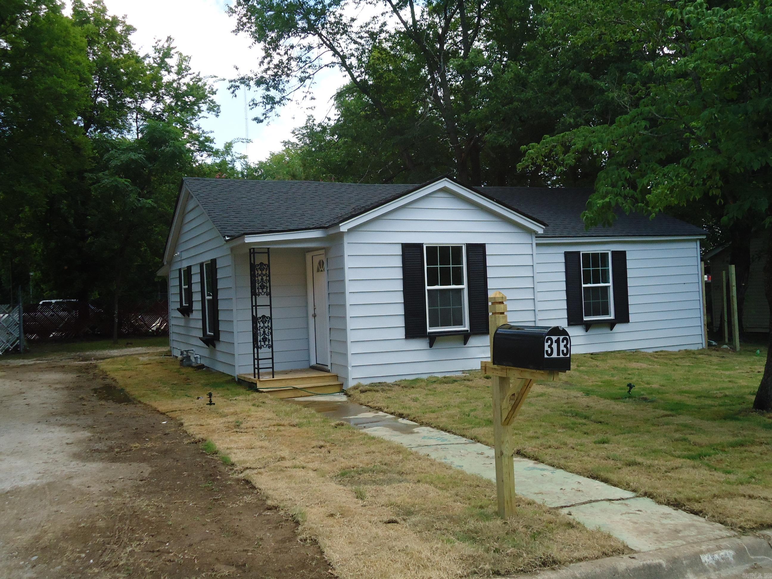 Refreshed and updated home 3 blocks off Central Avenue and bus line. Two-bedroom, one bath one level home with nice size level lot. L-shaped living room, kitchen with breakfast area. Good size laundry room. Two bedrooms and one bath. Central Heat and Air. Vinyl tile floors and fresh painting inside and out. Covered back patio. New windows and architectural roof over most of home. Some new board fencing. No seller disclosure available. Square footage, age, taxes & zoning taken from city or county records. Feel free to verify.