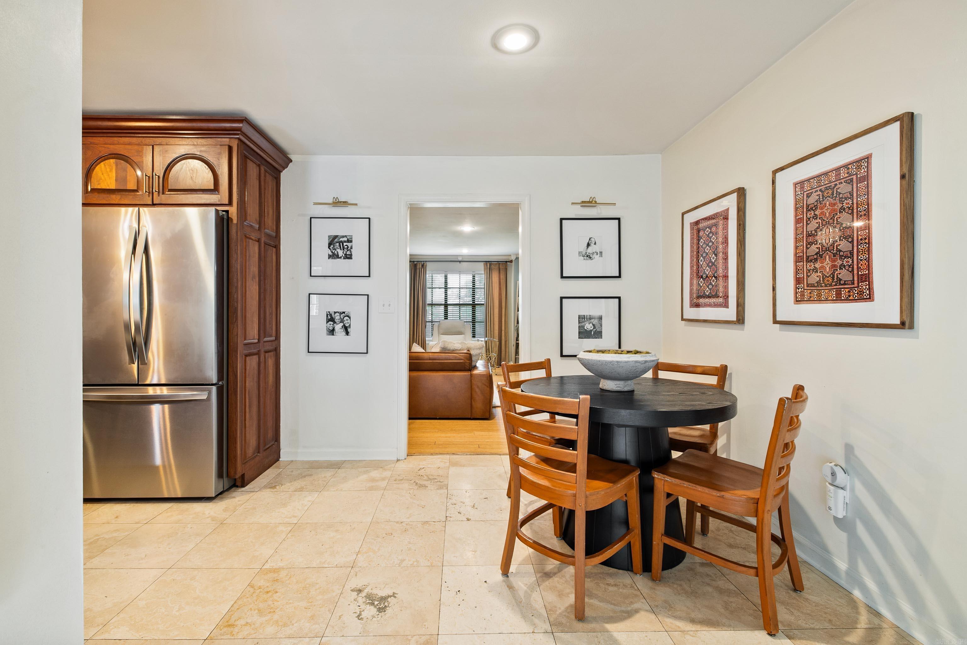 TWIN OAKS - Residential
