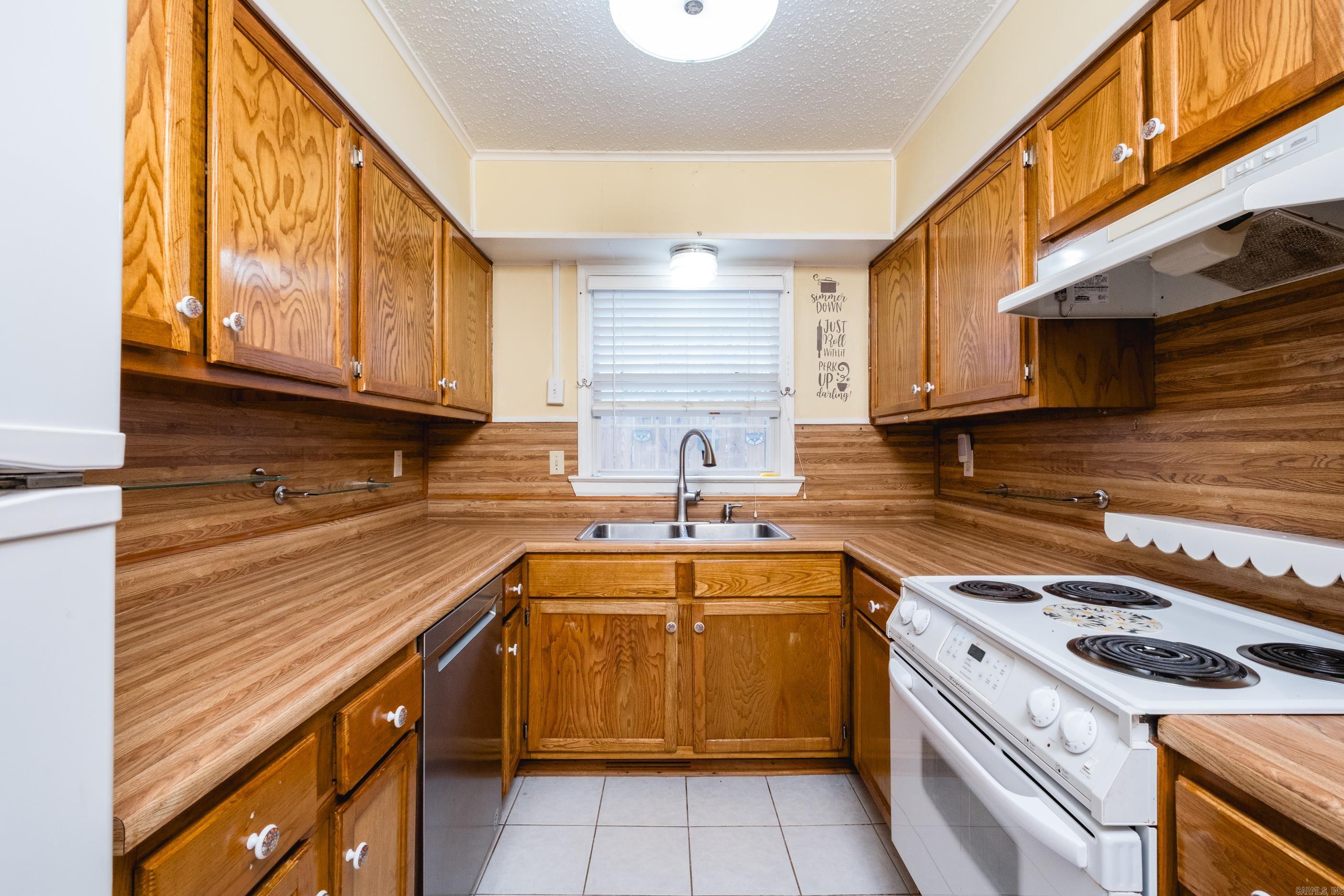 CAMMACK WOODS - Residential