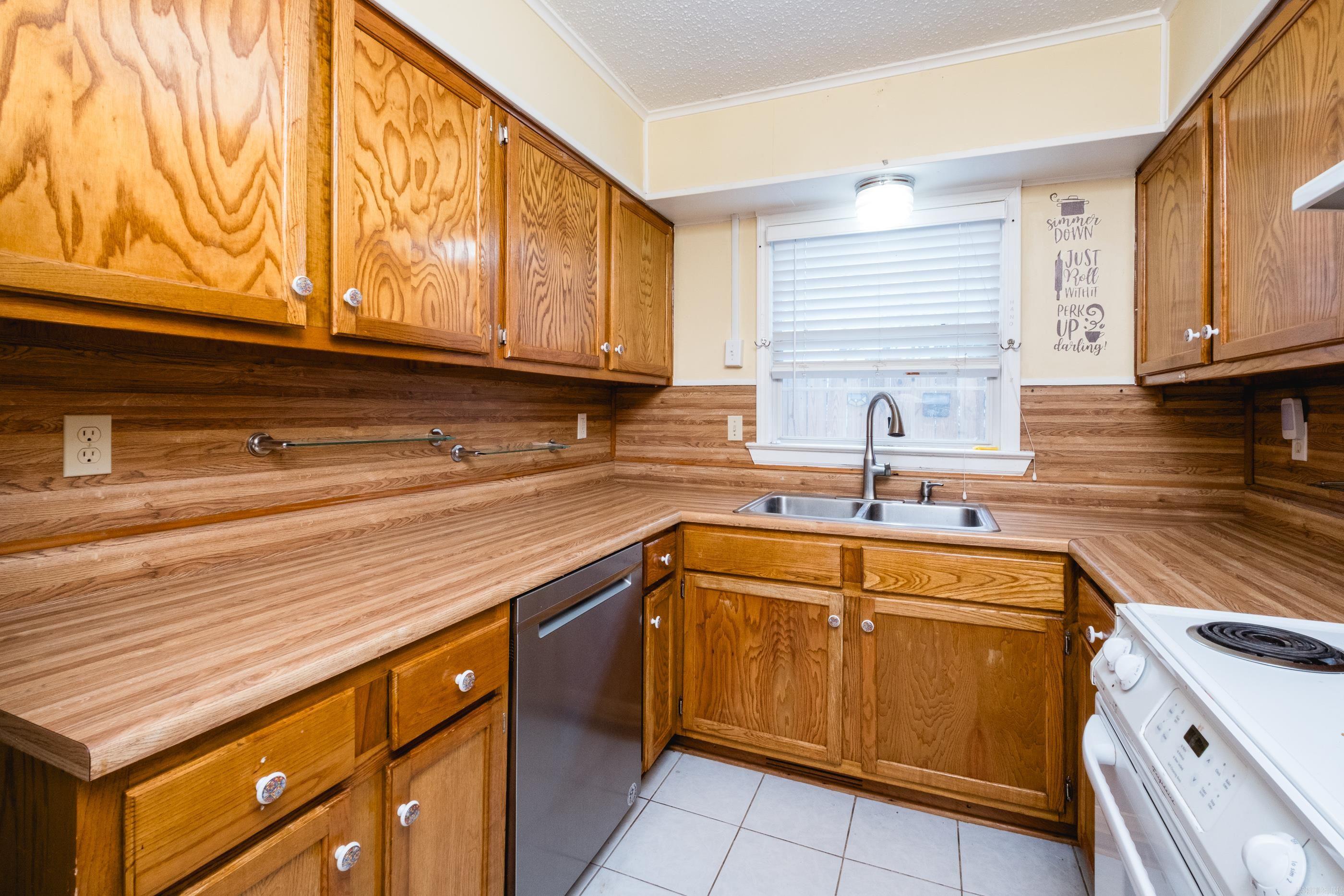 CAMMACK WOODS - Residential