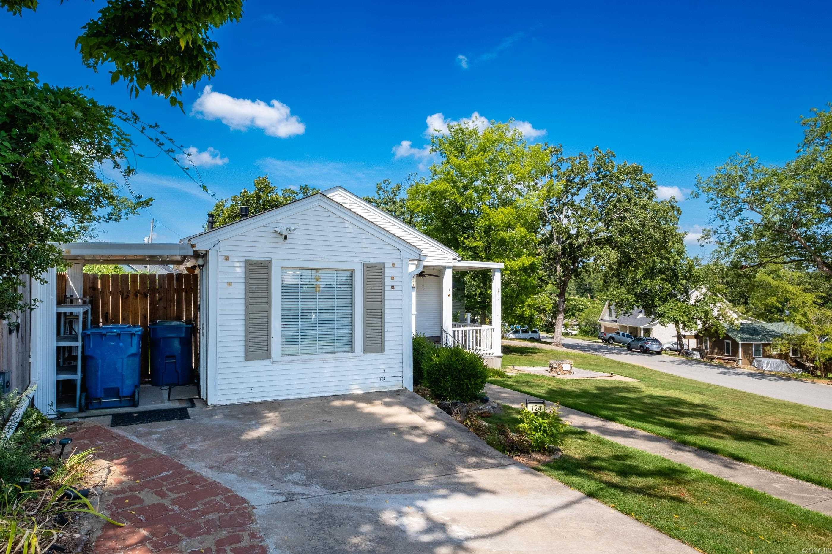 CAMMACK WOODS - Residential