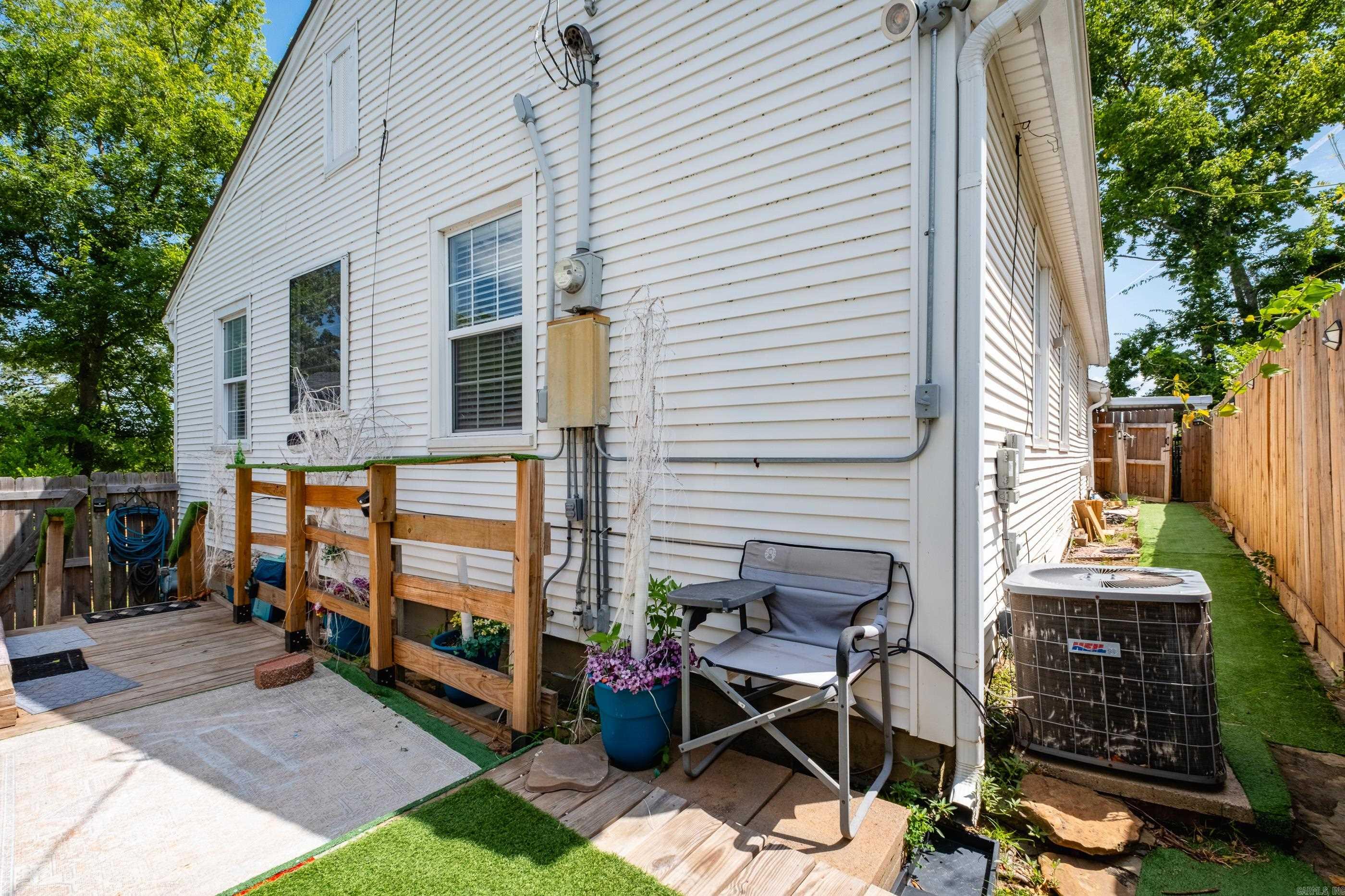 CAMMACK WOODS - Residential