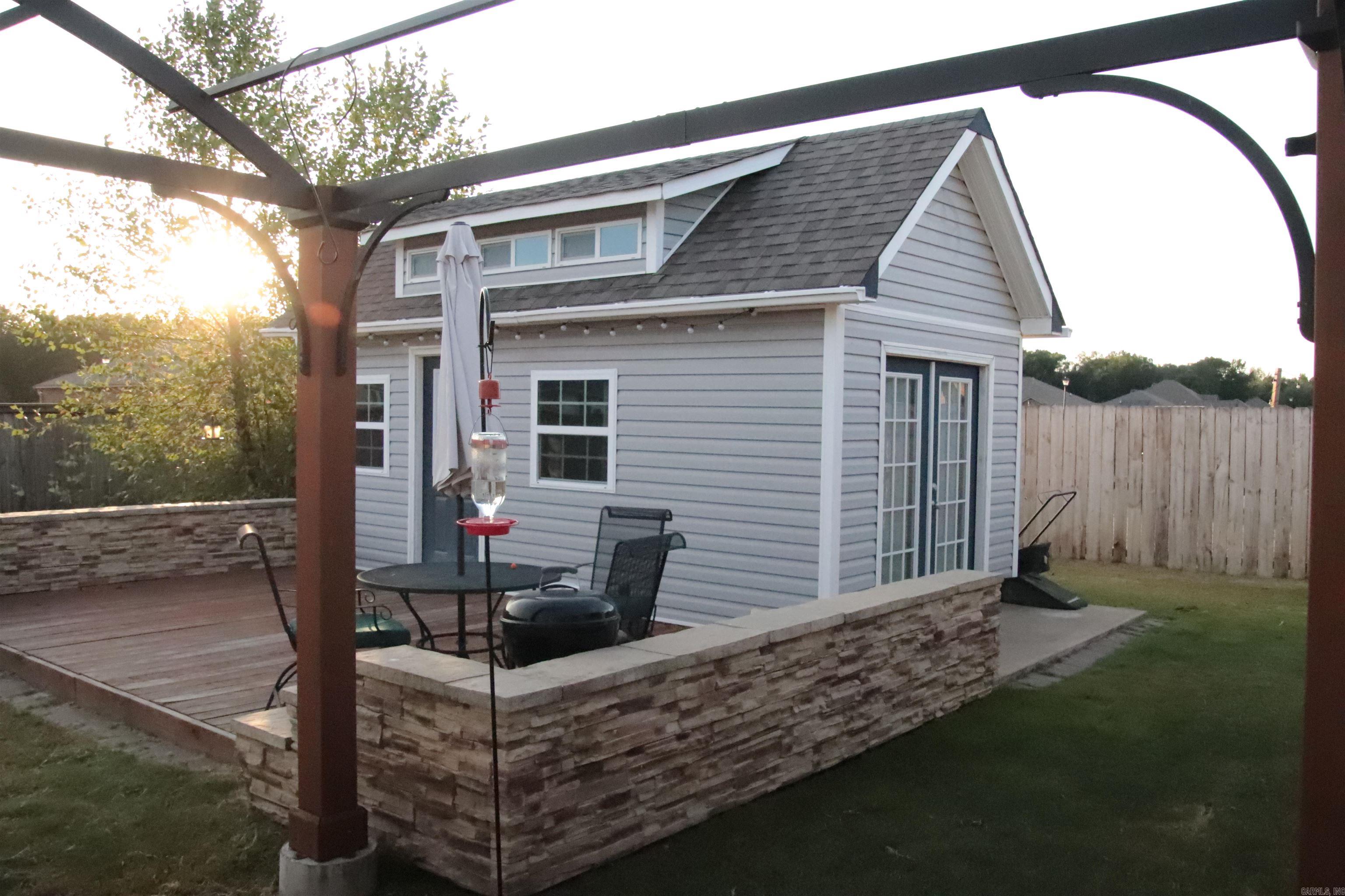 STONEHENGE PLACE - Residential