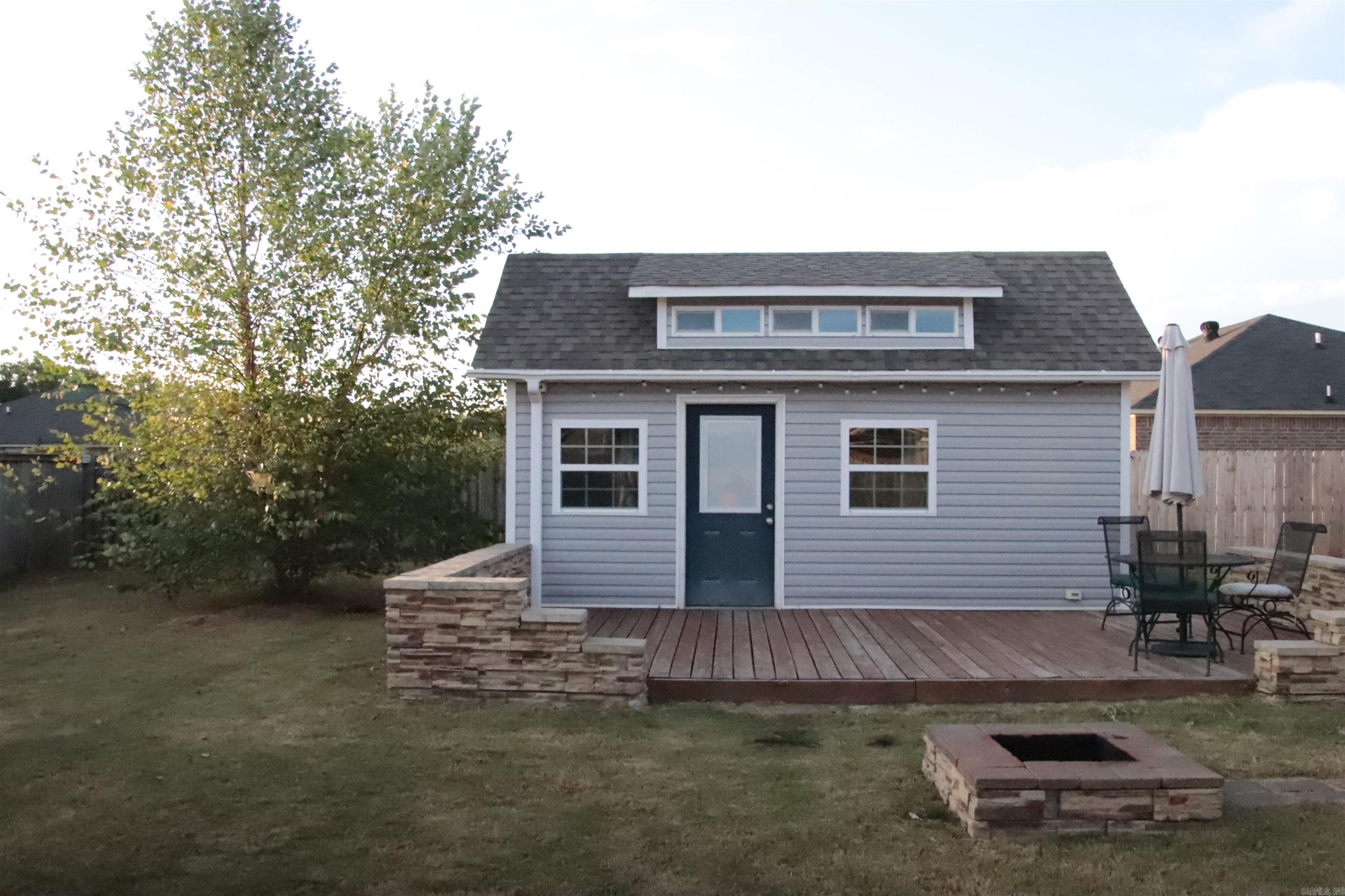 STONEHENGE PLACE - Residential