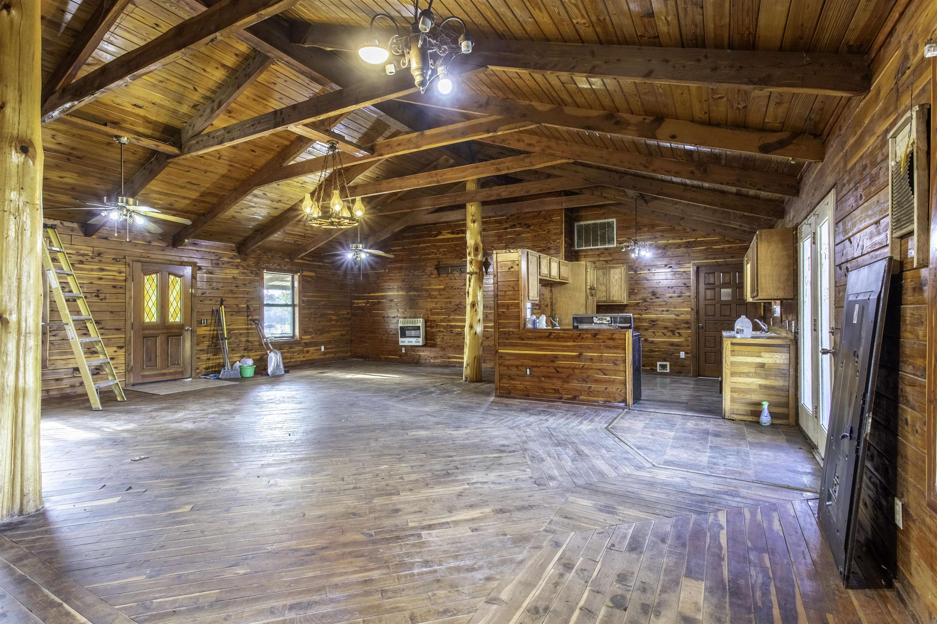 Metes & Bounds - Residential