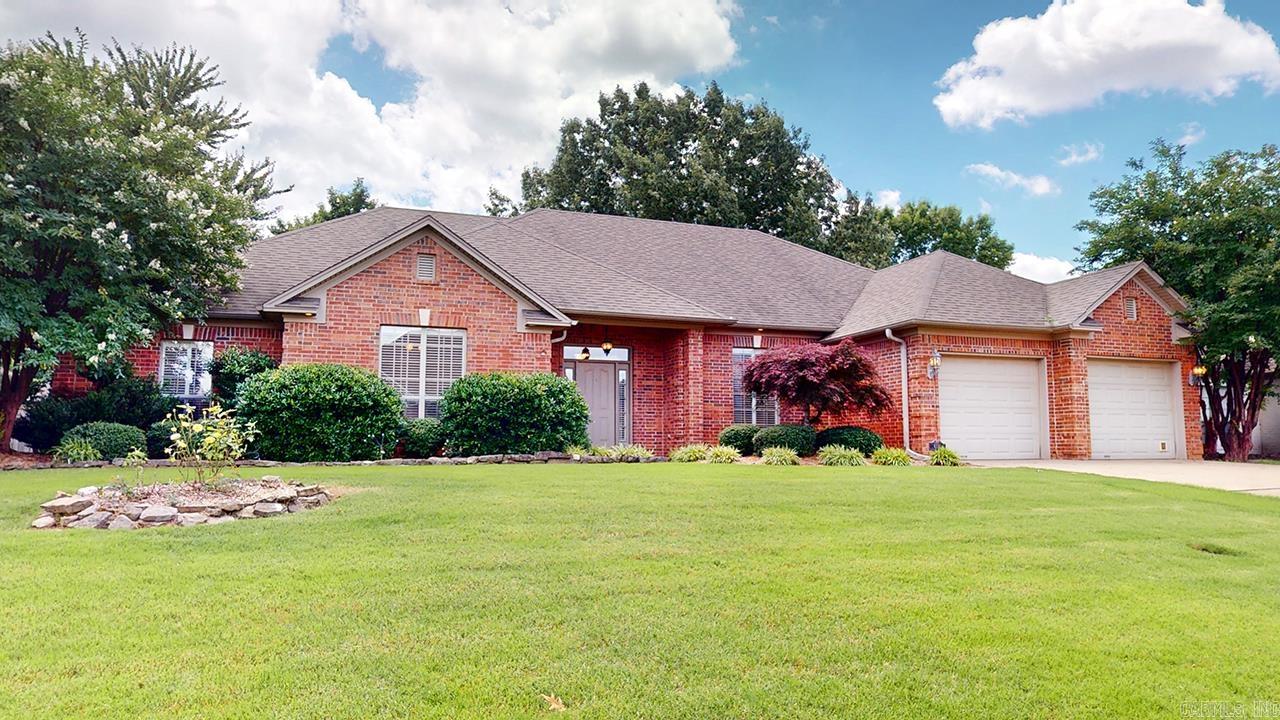 A new opening has just now come available in one of the most sought after Subdivisions in Conway. Priced for a quick sale. Large one level home with excellent expansion of space. Guest rooms are separated with jack and jill bath. Gas fireplace in the great room. Huge covered back porch and extended patio. Breakfast area and separate formal dining. Raised oven in the kitchen. Surface range. So much to work with here. Neighborhood amenities include community pavilion and park. Directly across the street from Conway's premier country club Centennial Valley.