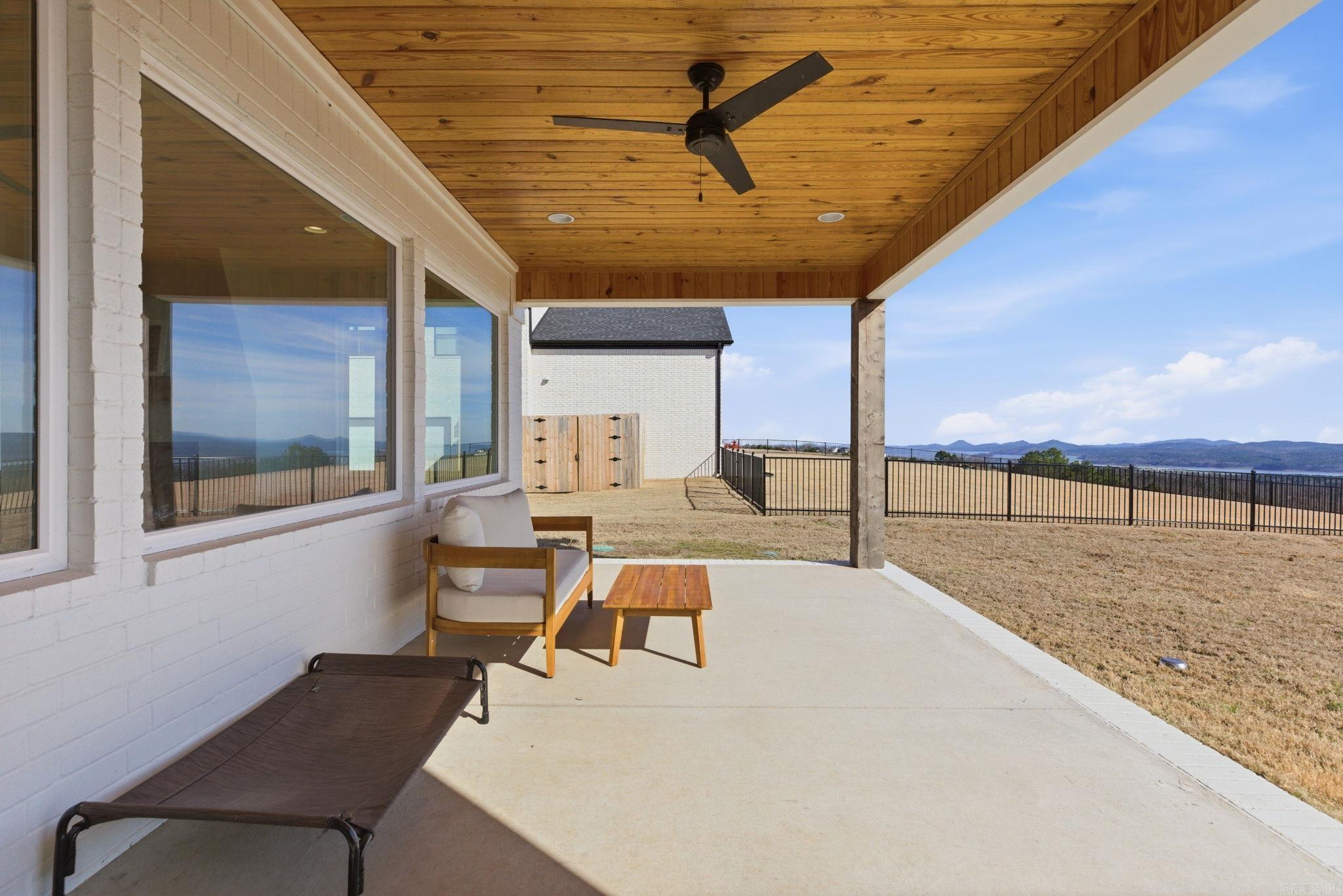 LAKEVIEW WEST - Residential