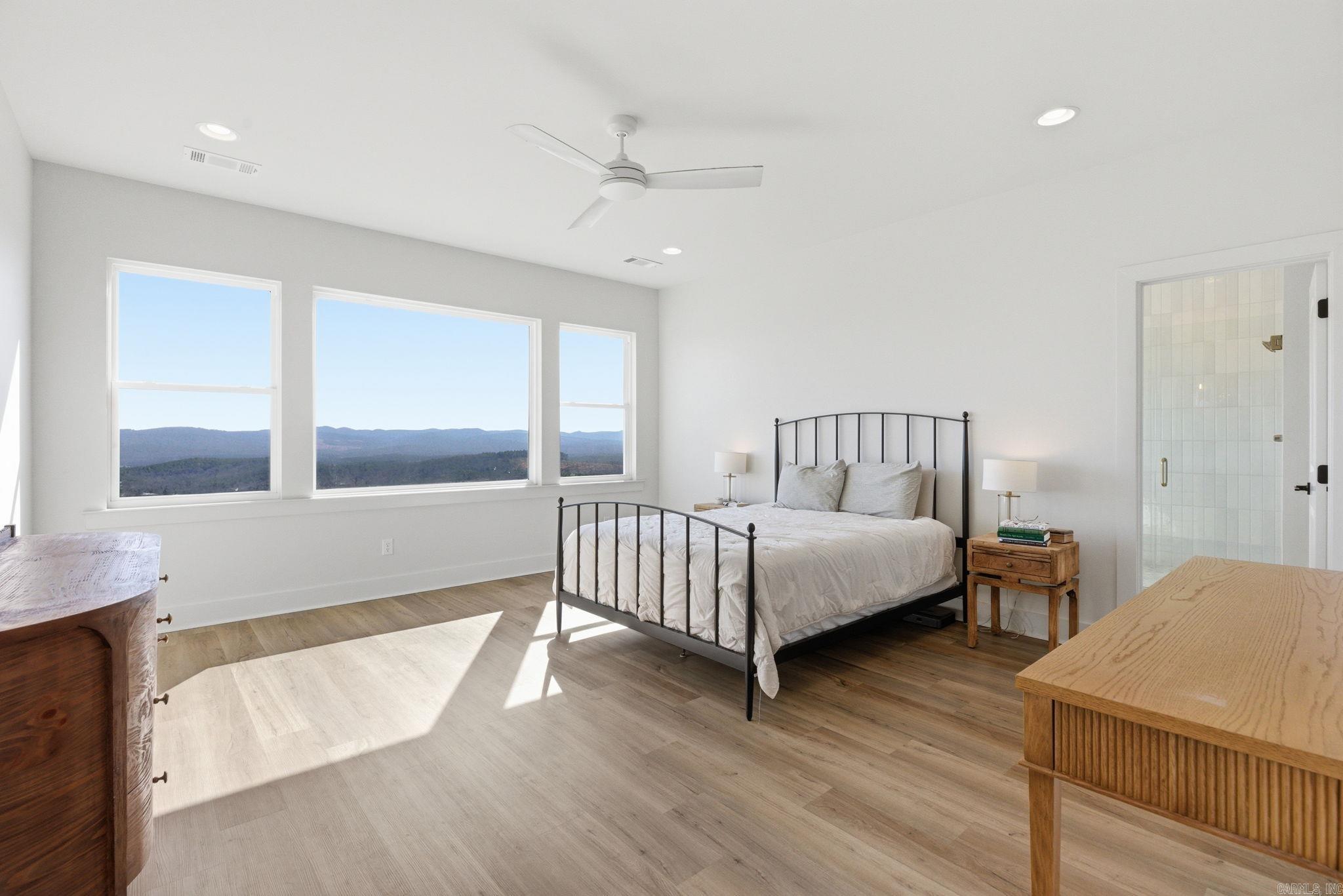 LAKEVIEW WEST - Residential