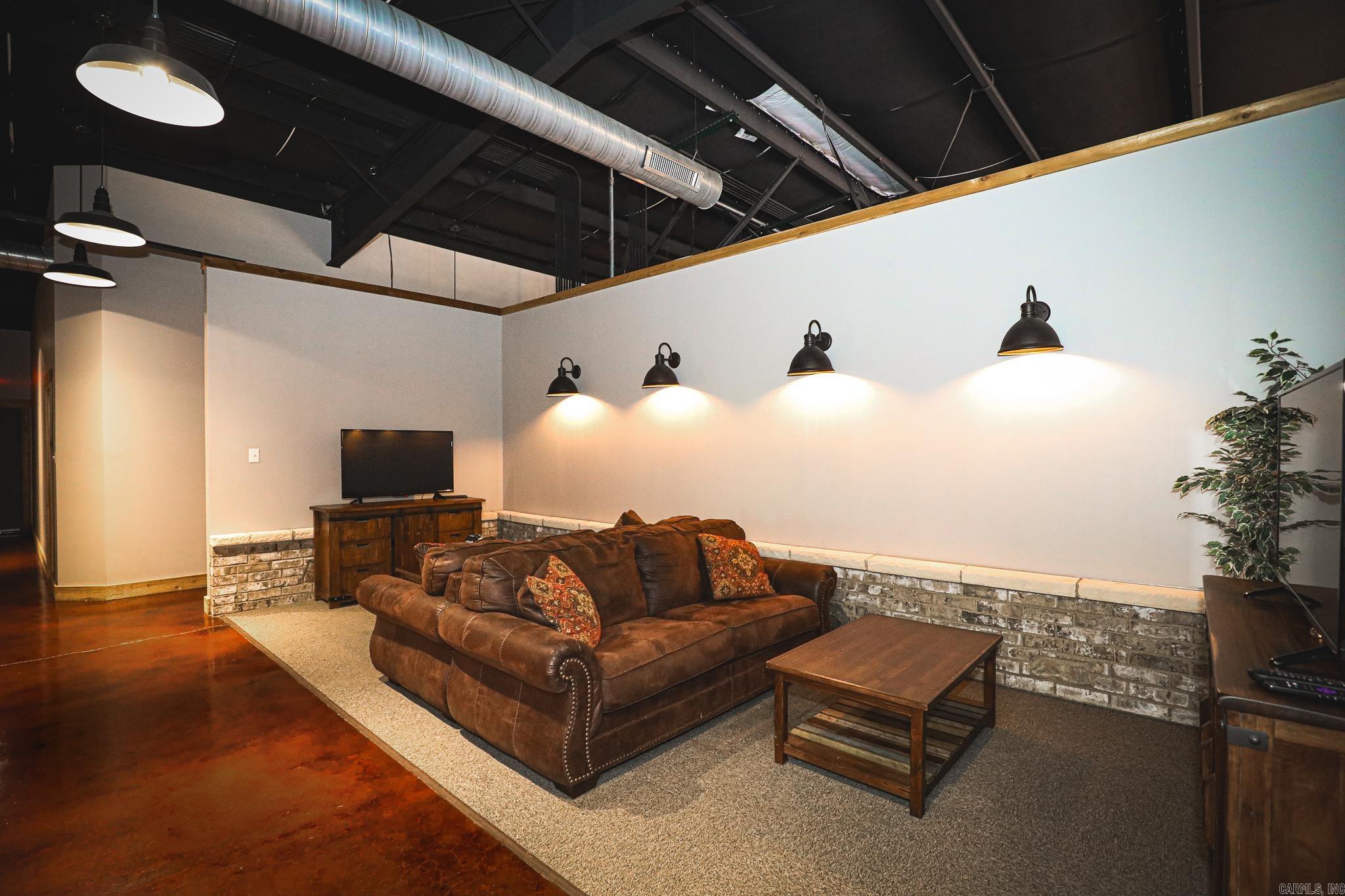 Metes & Bounds - Commercial Sale