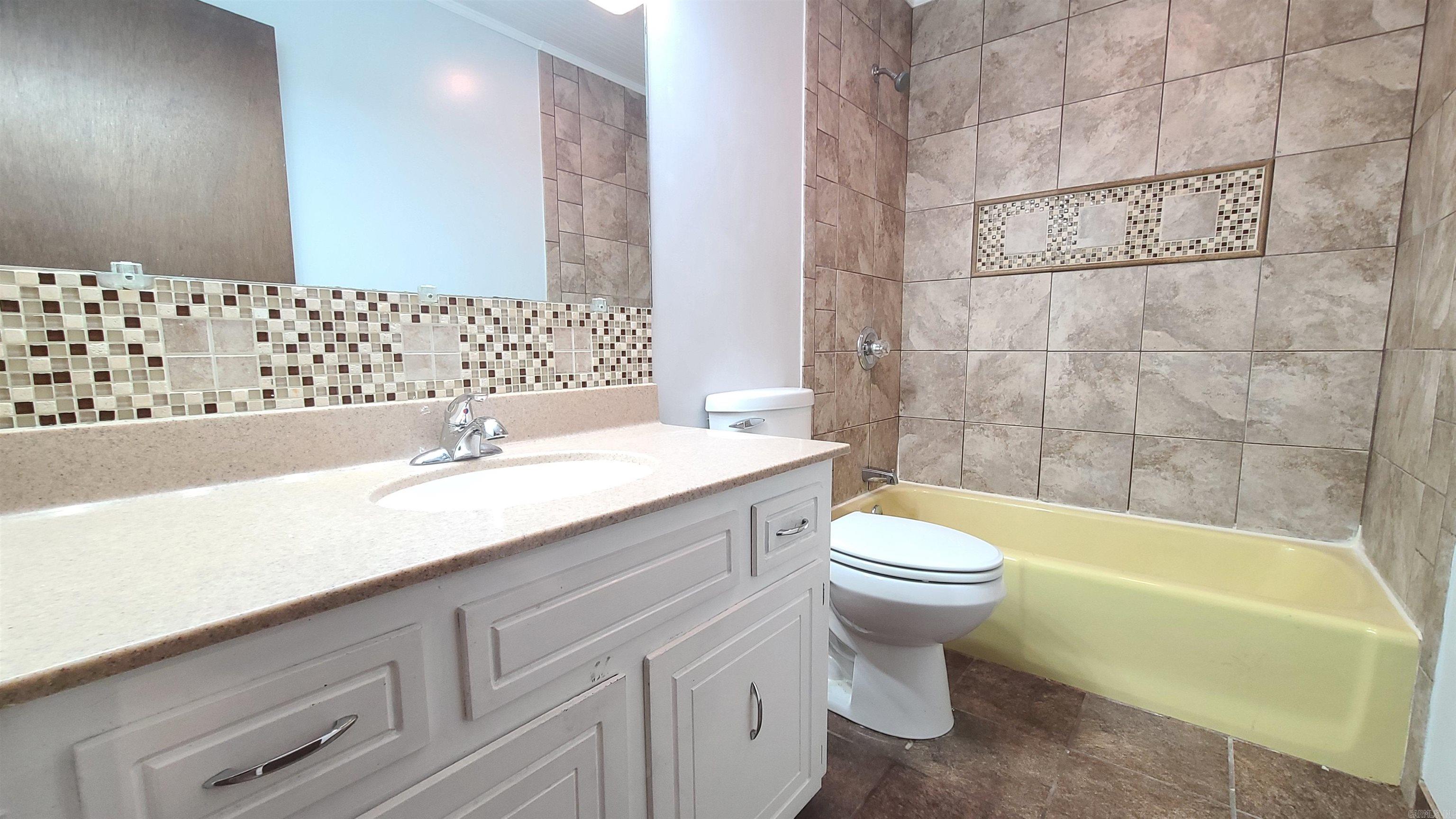 Stonewall - Residential Lease