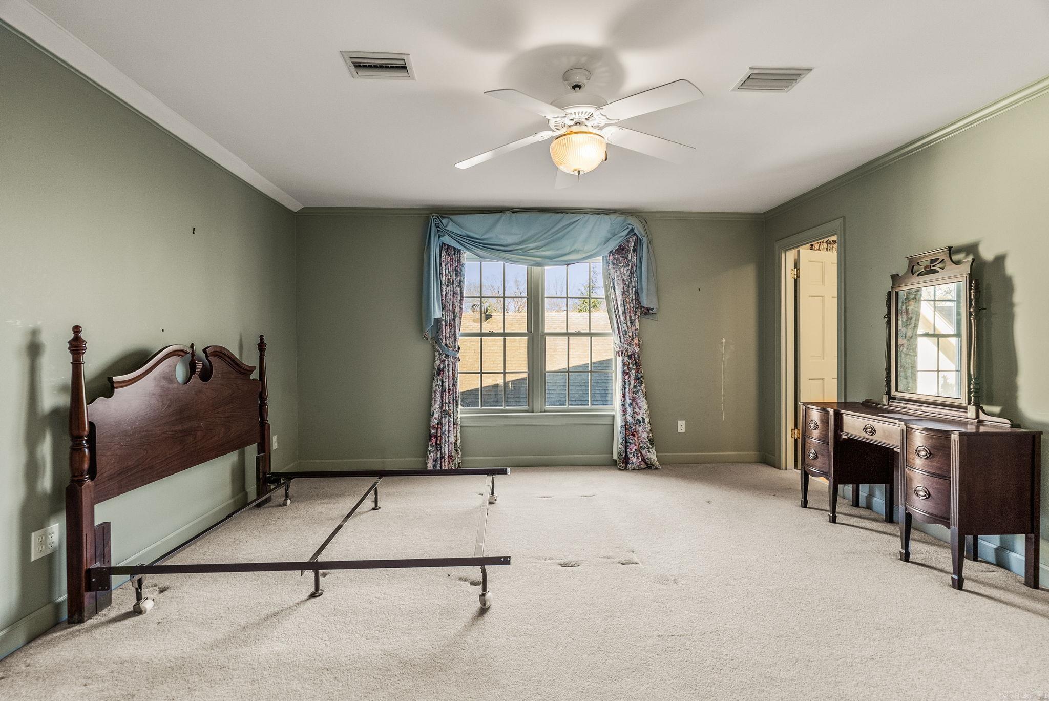 NEWTONS - Residential