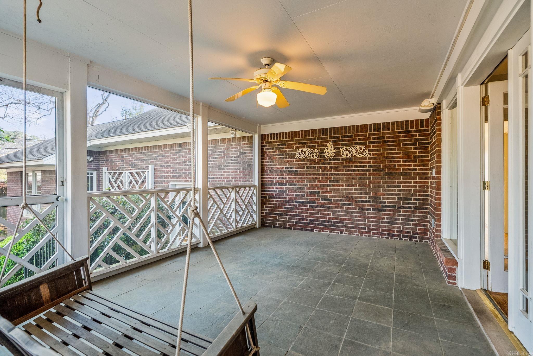 NEWTONS - Residential