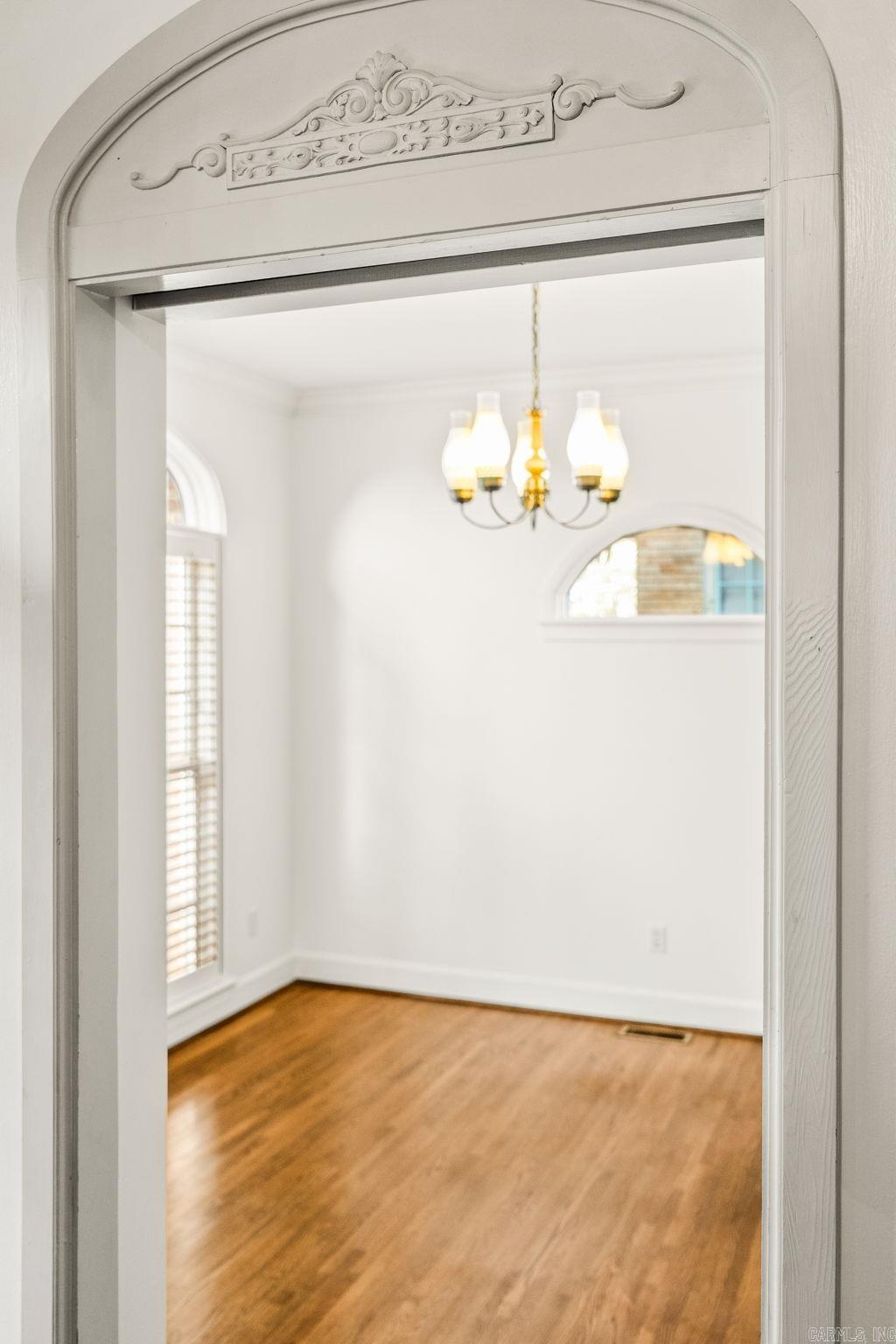 NEWTONS - Residential