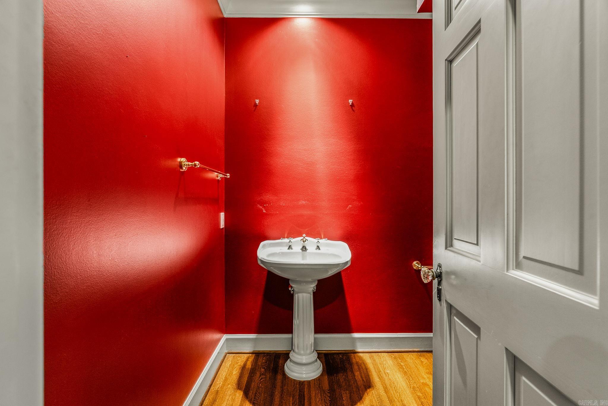 NEWTONS - Residential