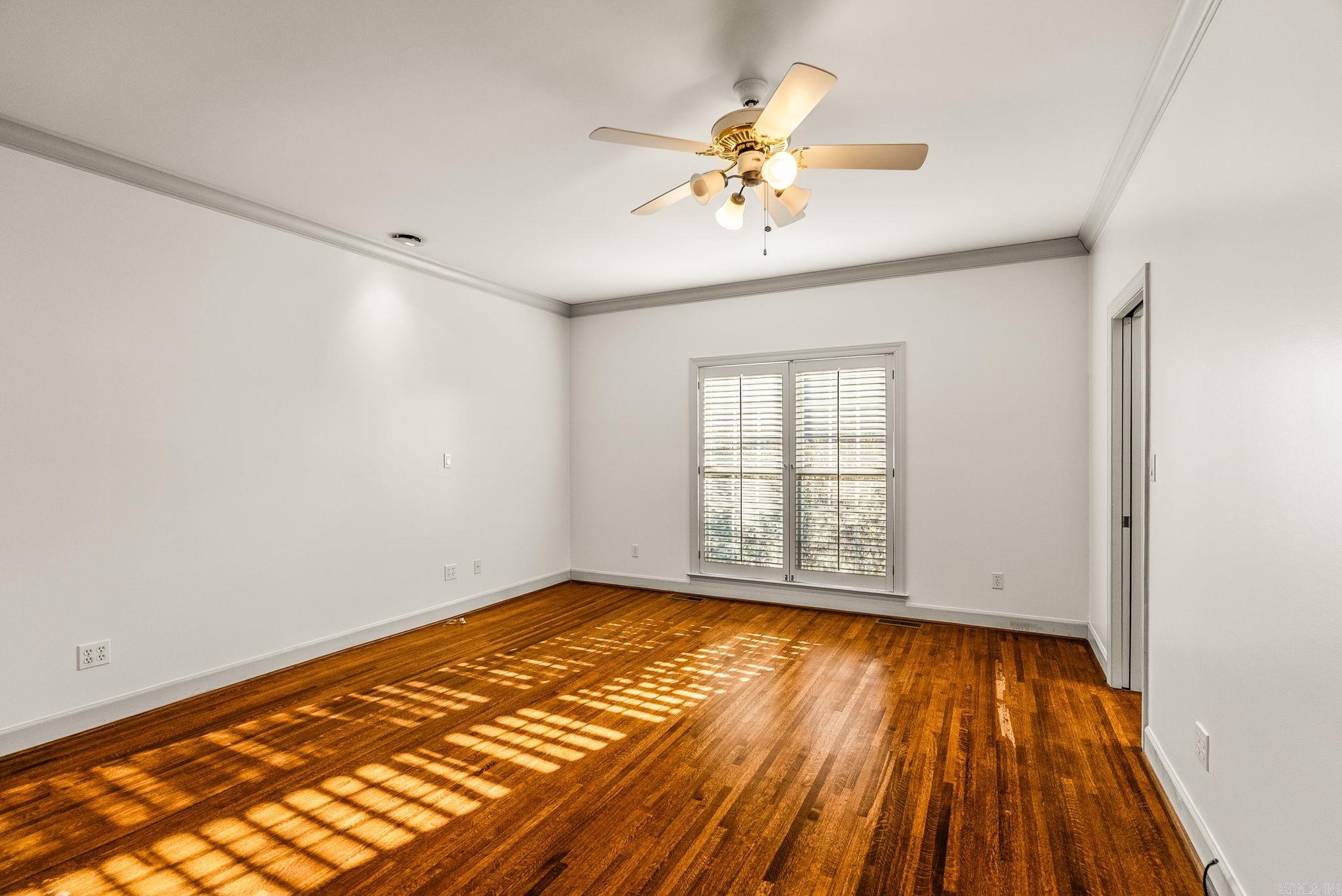 NEWTONS - Residential